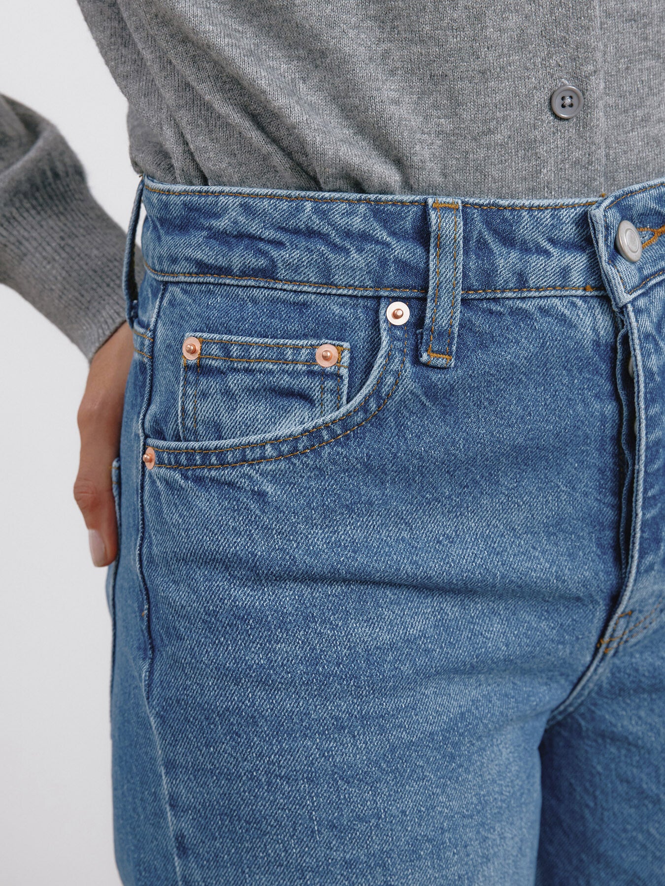 Full Length Wide Length Jeans - Image 4
