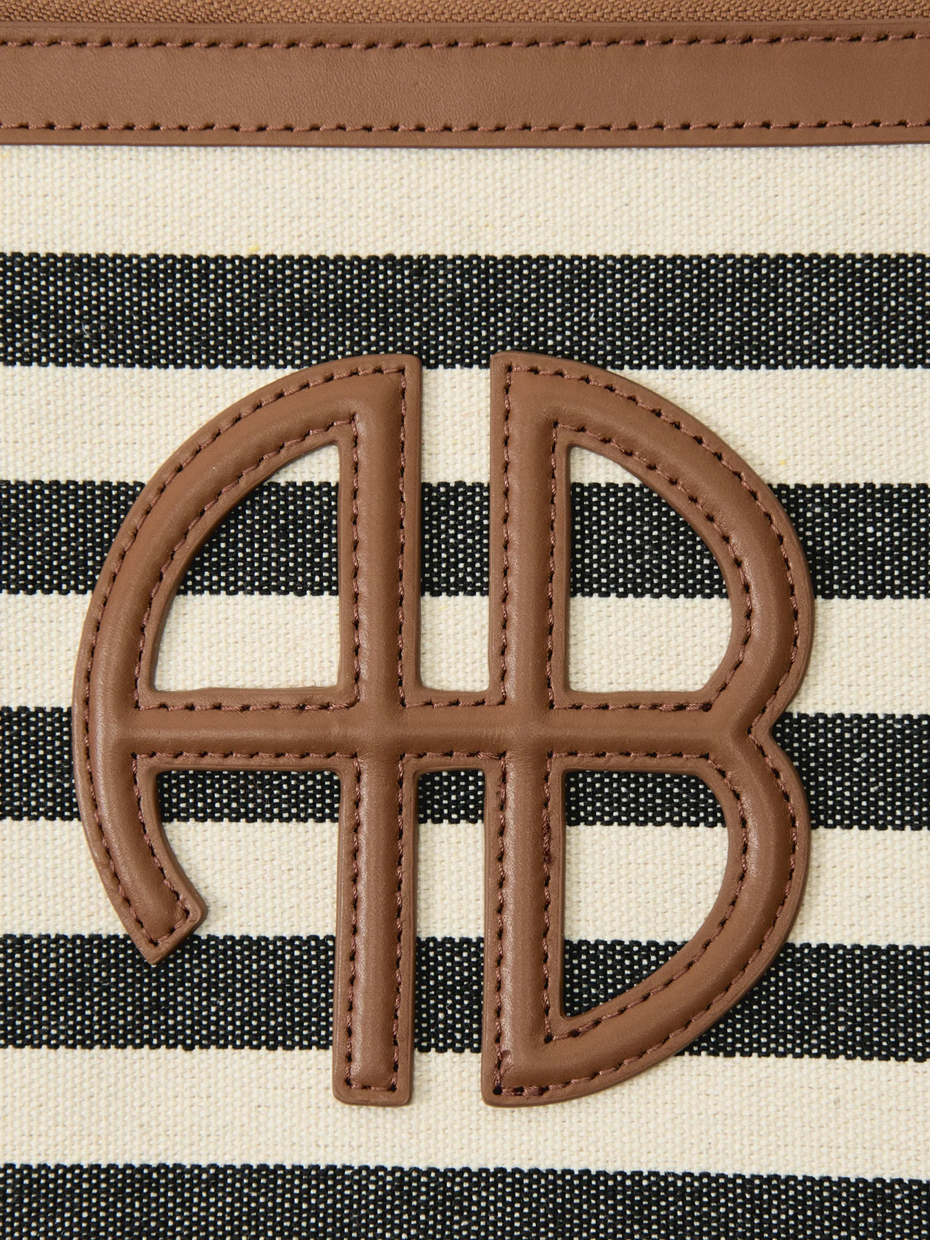 Lili Pouch - Image 4