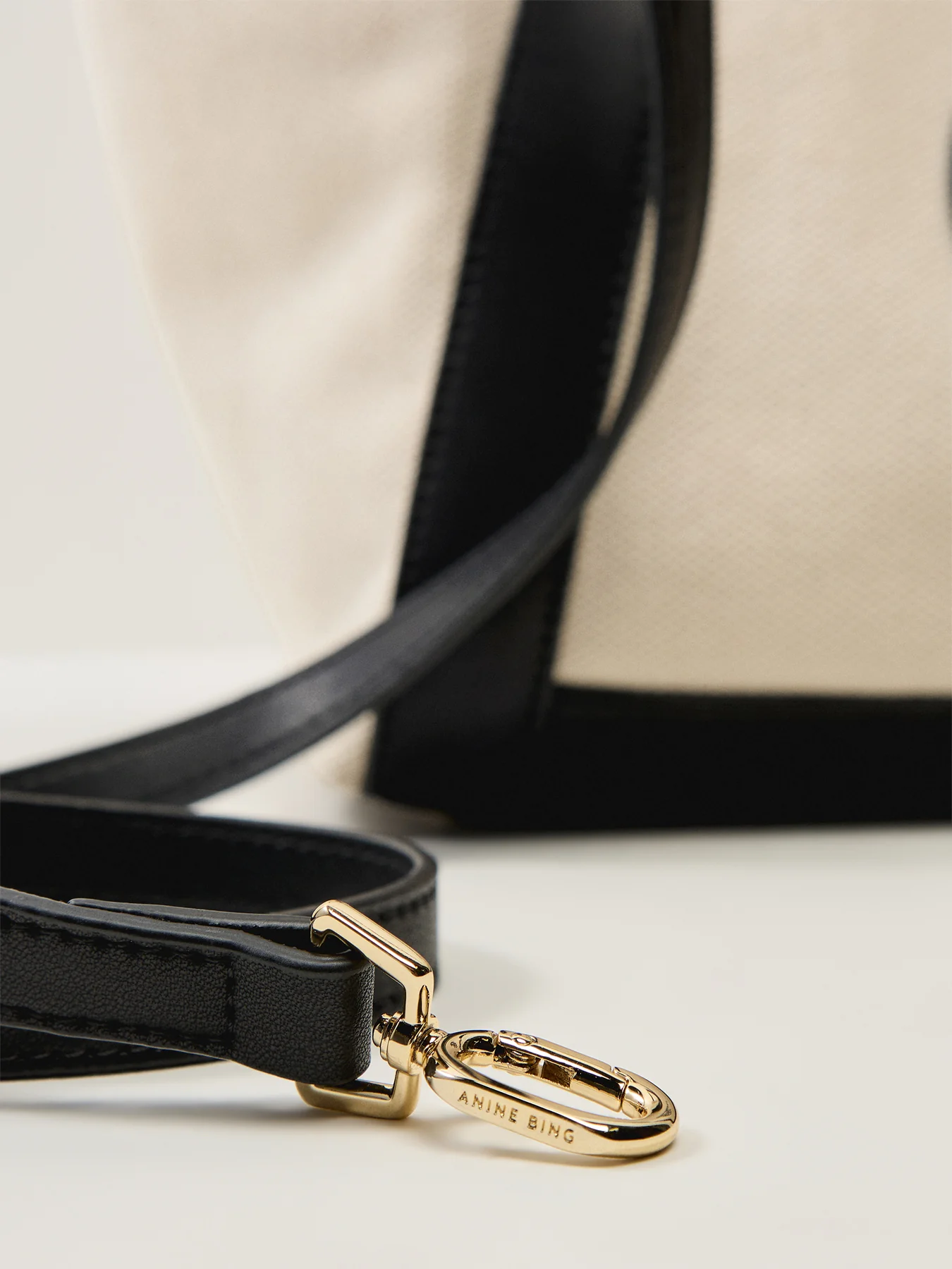 Small Cara Tote Cream - Image 5