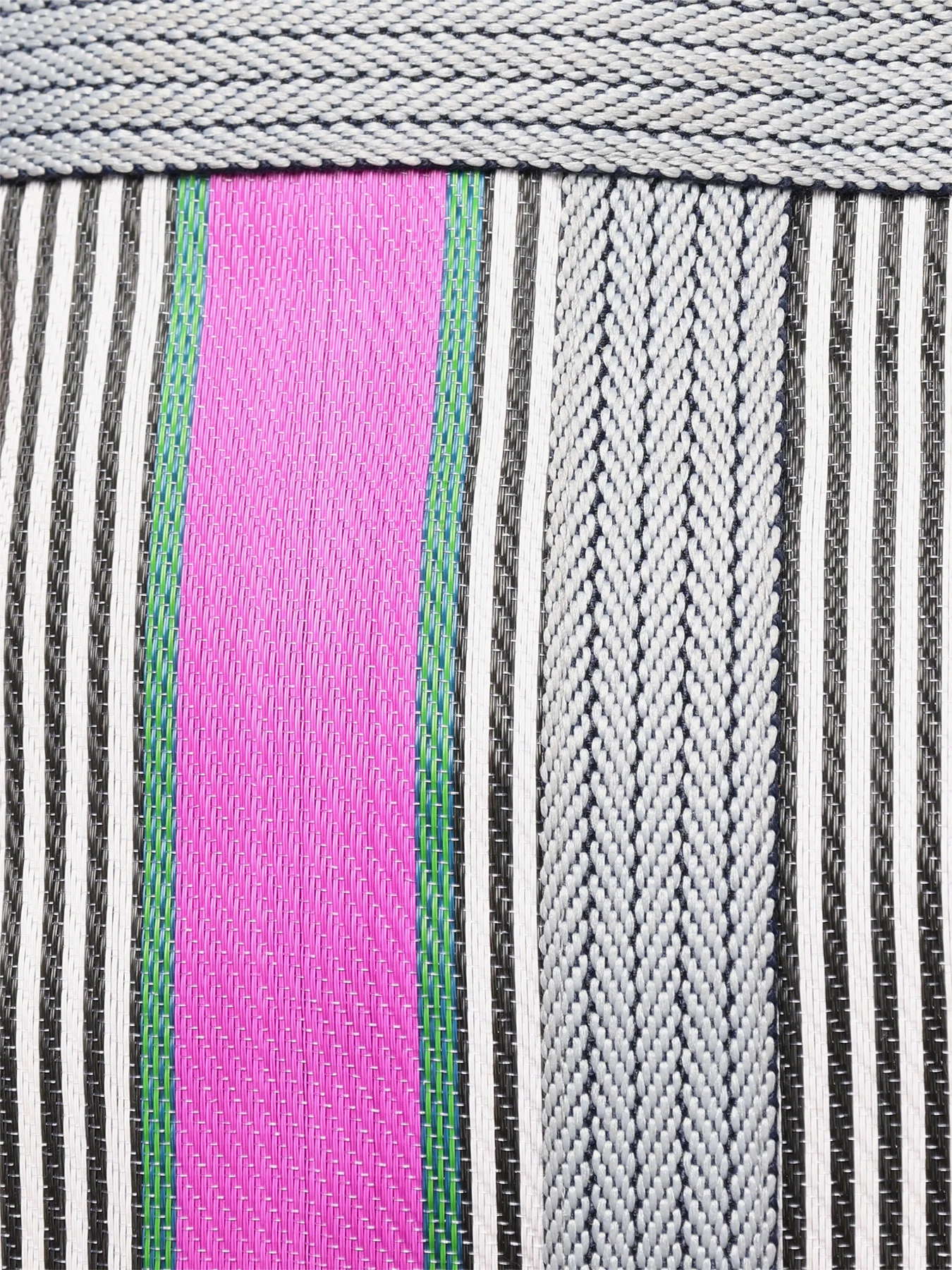 Picnic Small Tote - Image 4