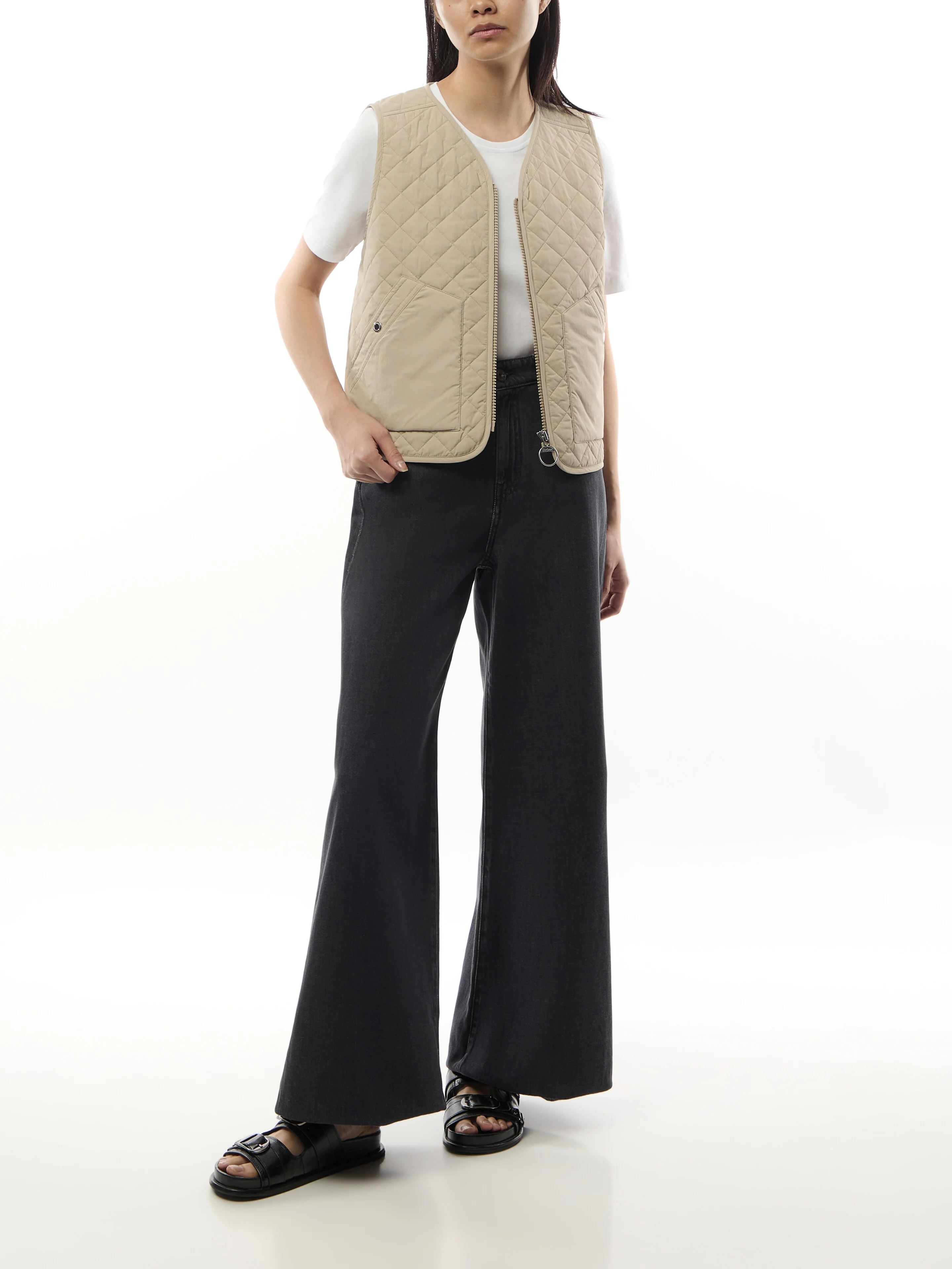 Womens Barbour Louise Gilet - Image 2