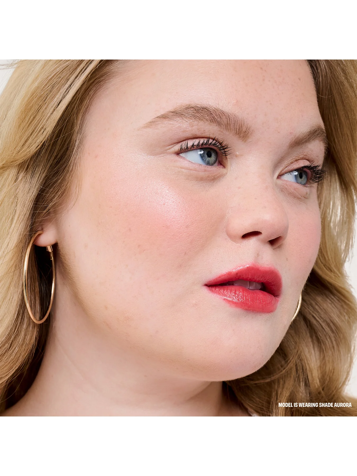 Glow-la-la Highlight Powder - Image 4
