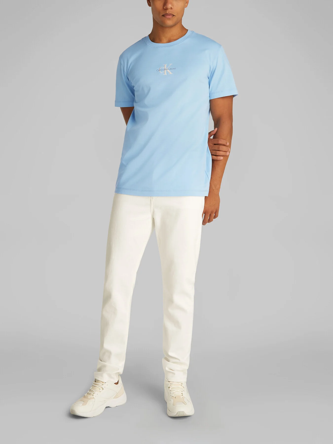 Monogram T-shirt - Image 3