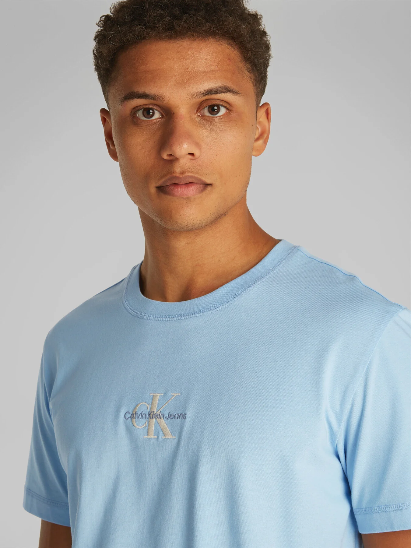 Monogram T-shirt - Image 5