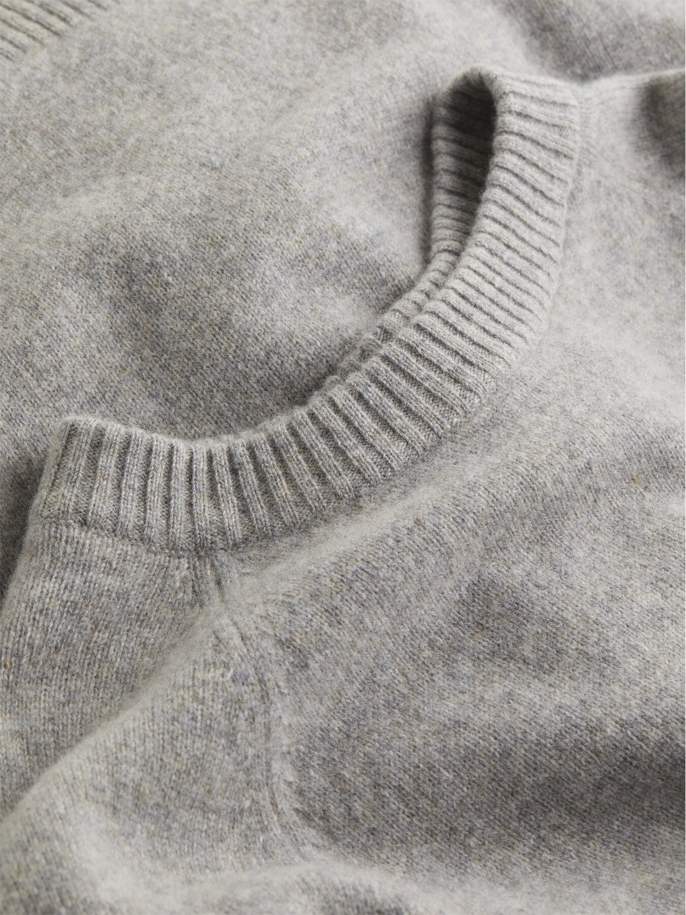 Recycled Wool Pullover Sweater - Image 2