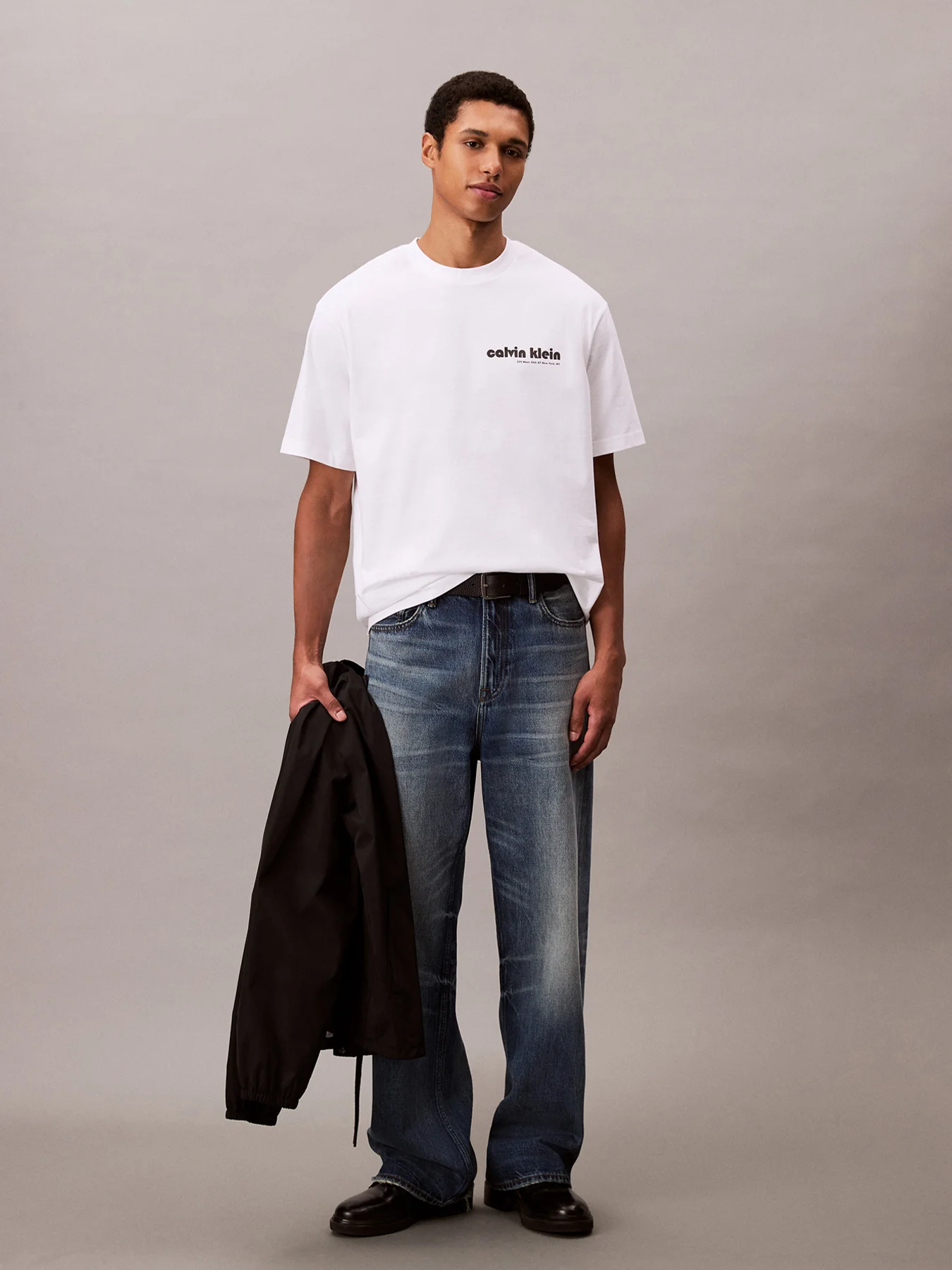Logo Script Graphic Relaxed T-Shirt - Image 14