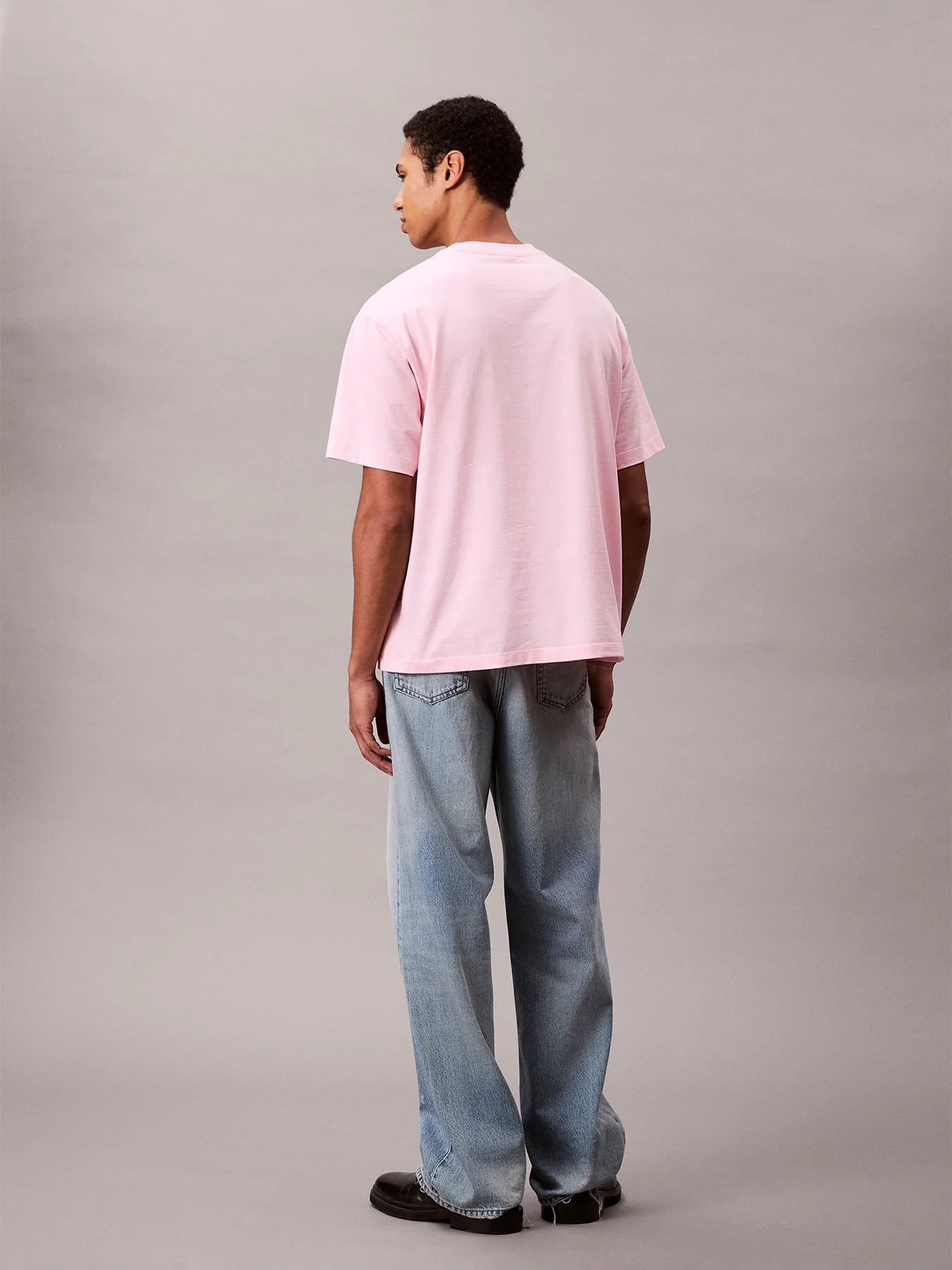 Logo Script Graphic Relaxed T-Shirt - Image 8