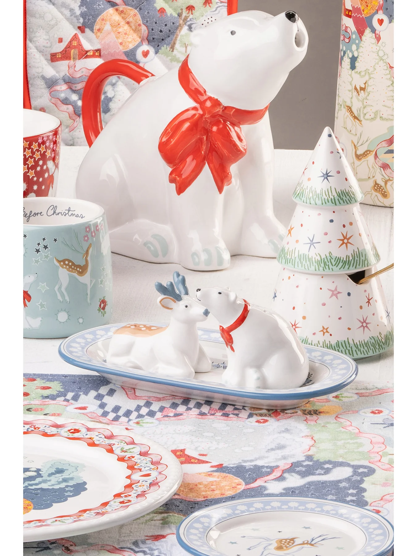 Polar Bear and Deer Salt & Pepper Shakers - Image 2