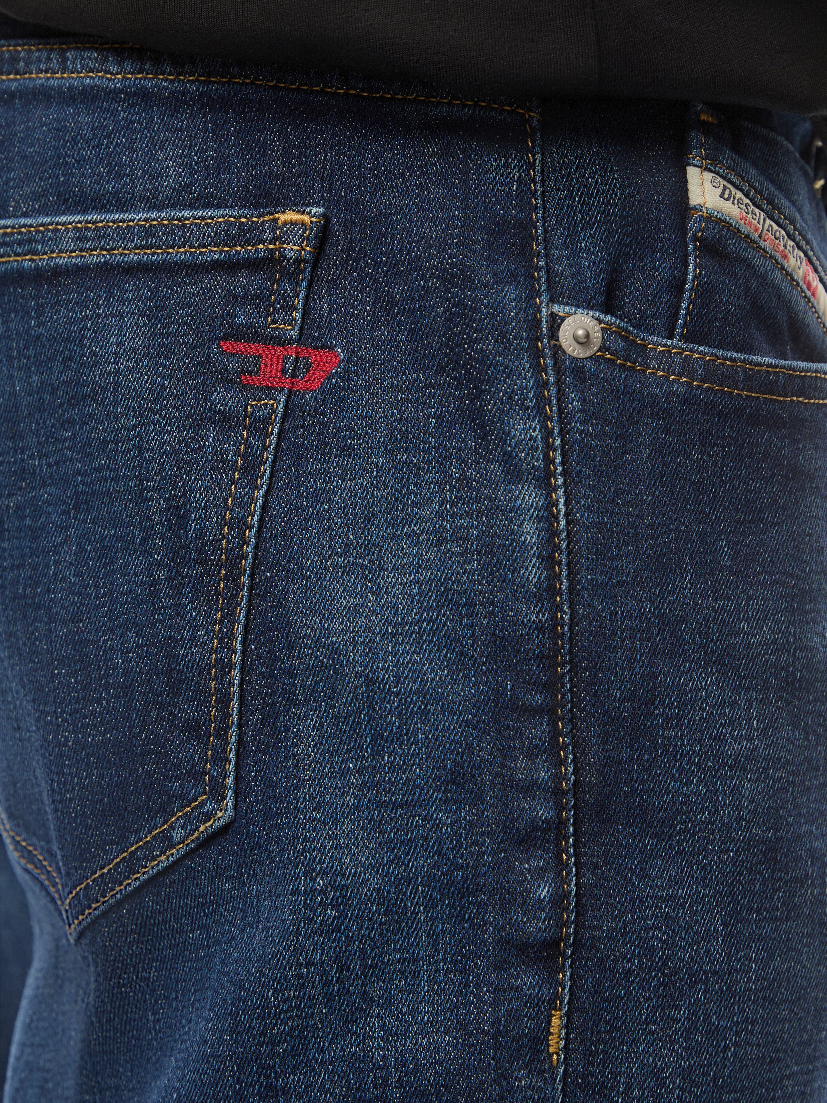 2019 D-Strukt Slim Fit Jeans - Image 3