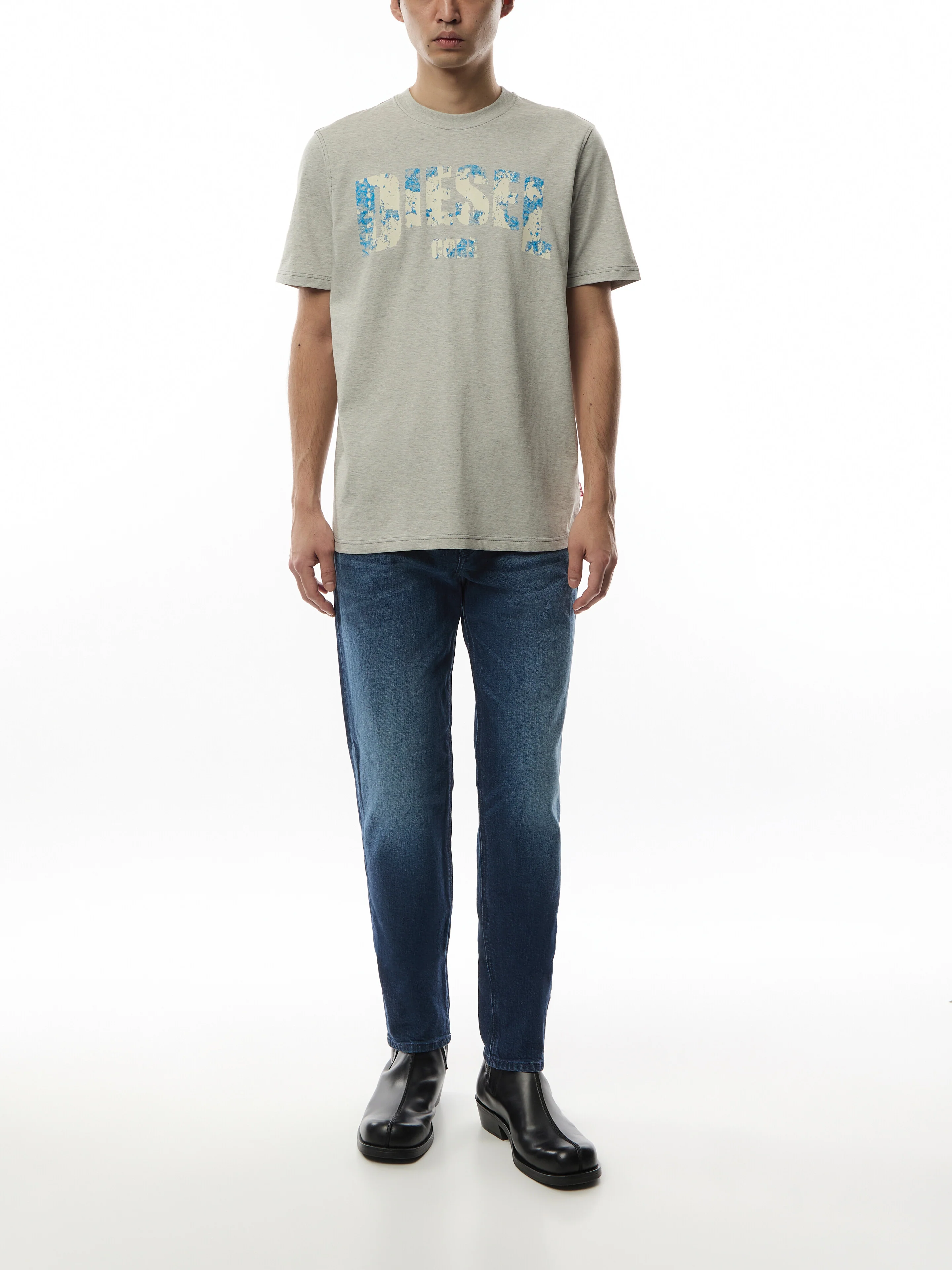 2023 D-Finitive Tapered Fit Jeans - Image 2