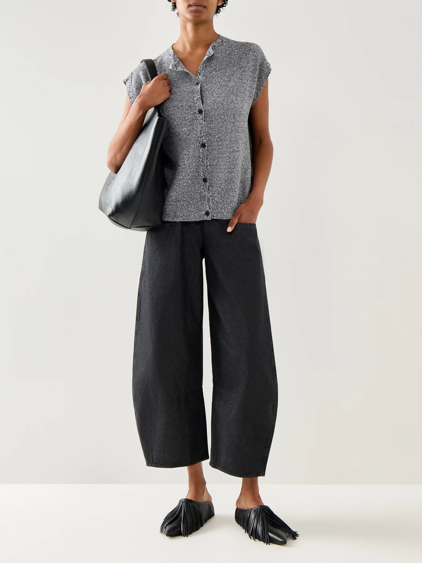 Crew Neck Linen Cotton Vest Grey - Image 2