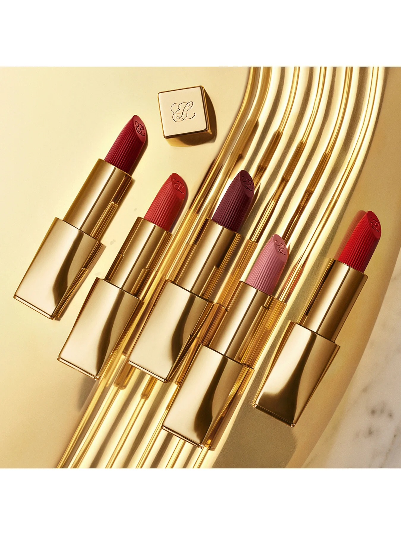 Pure Color Creme Lipstick - Image 100