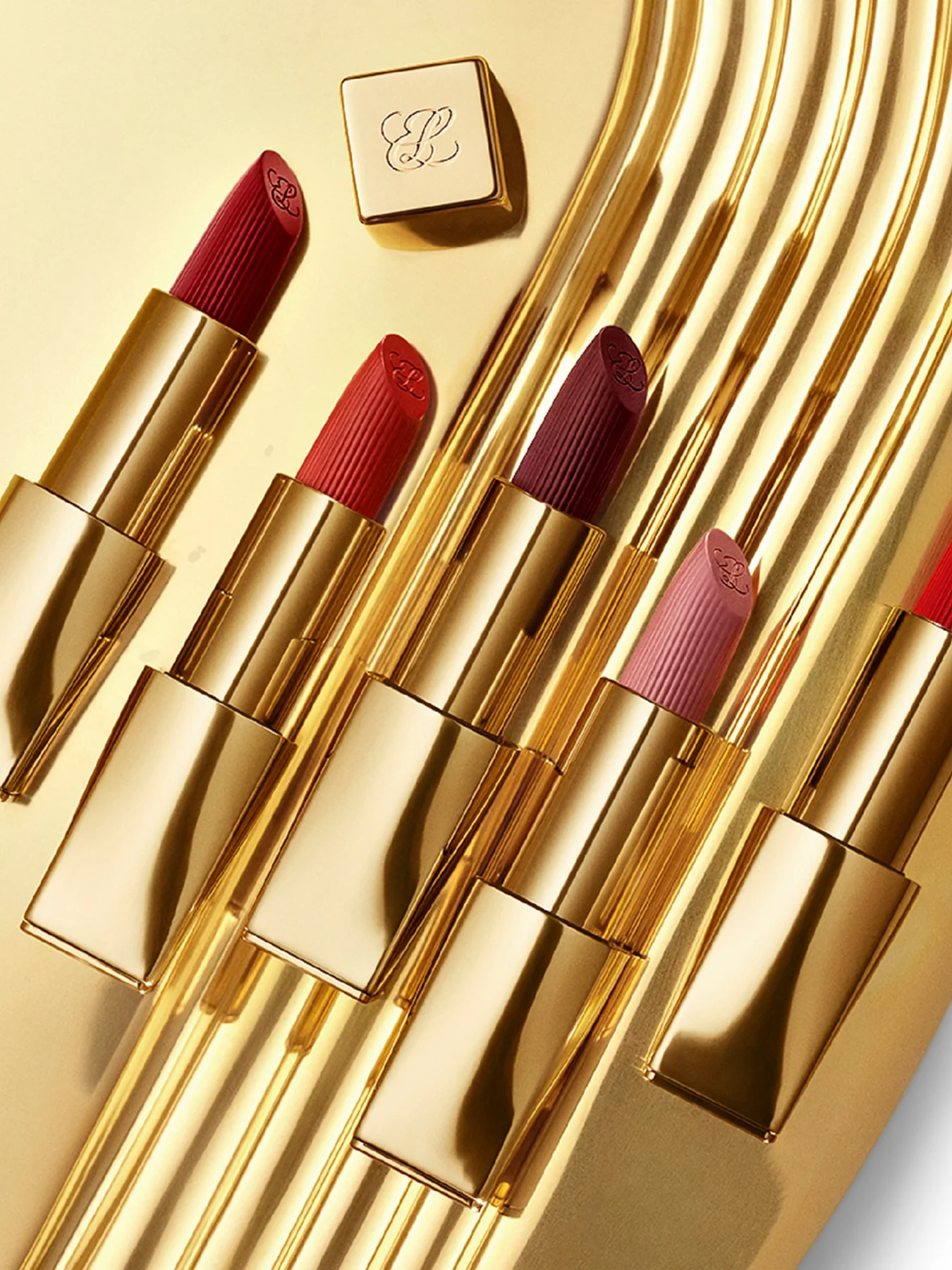 Pure Colour Creme Lipstick - Image 3