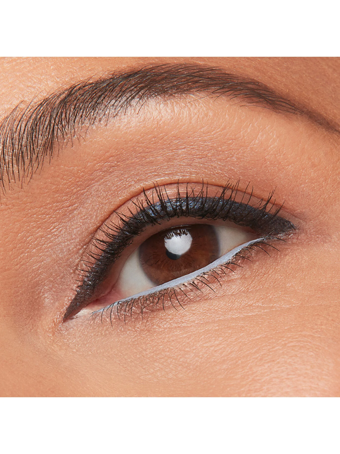 Smoke & Brighten Kajal Eyeliner Duo - Image 3