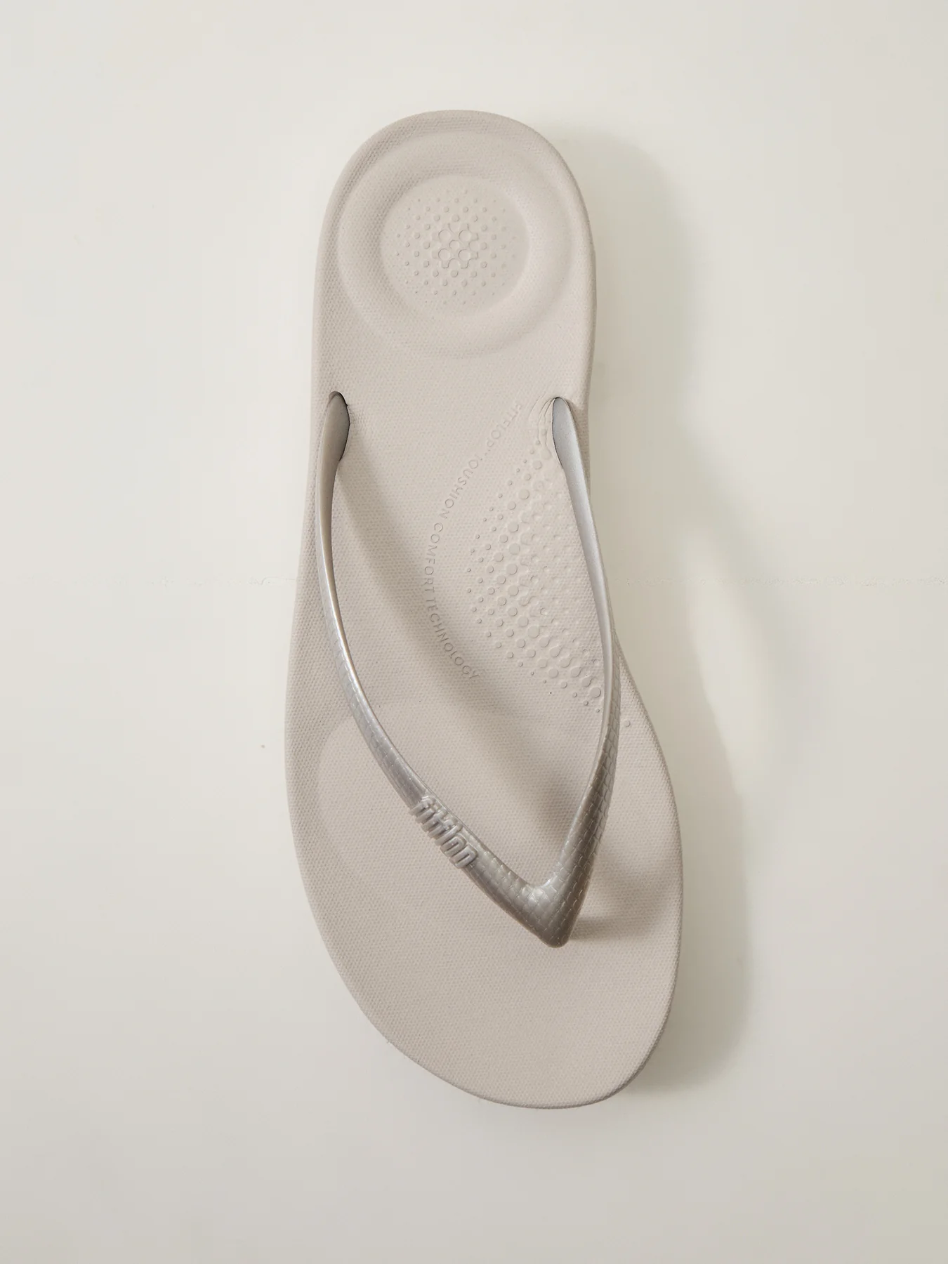 Iqushion Ergonomic Flip-Flops Silver - Image 3