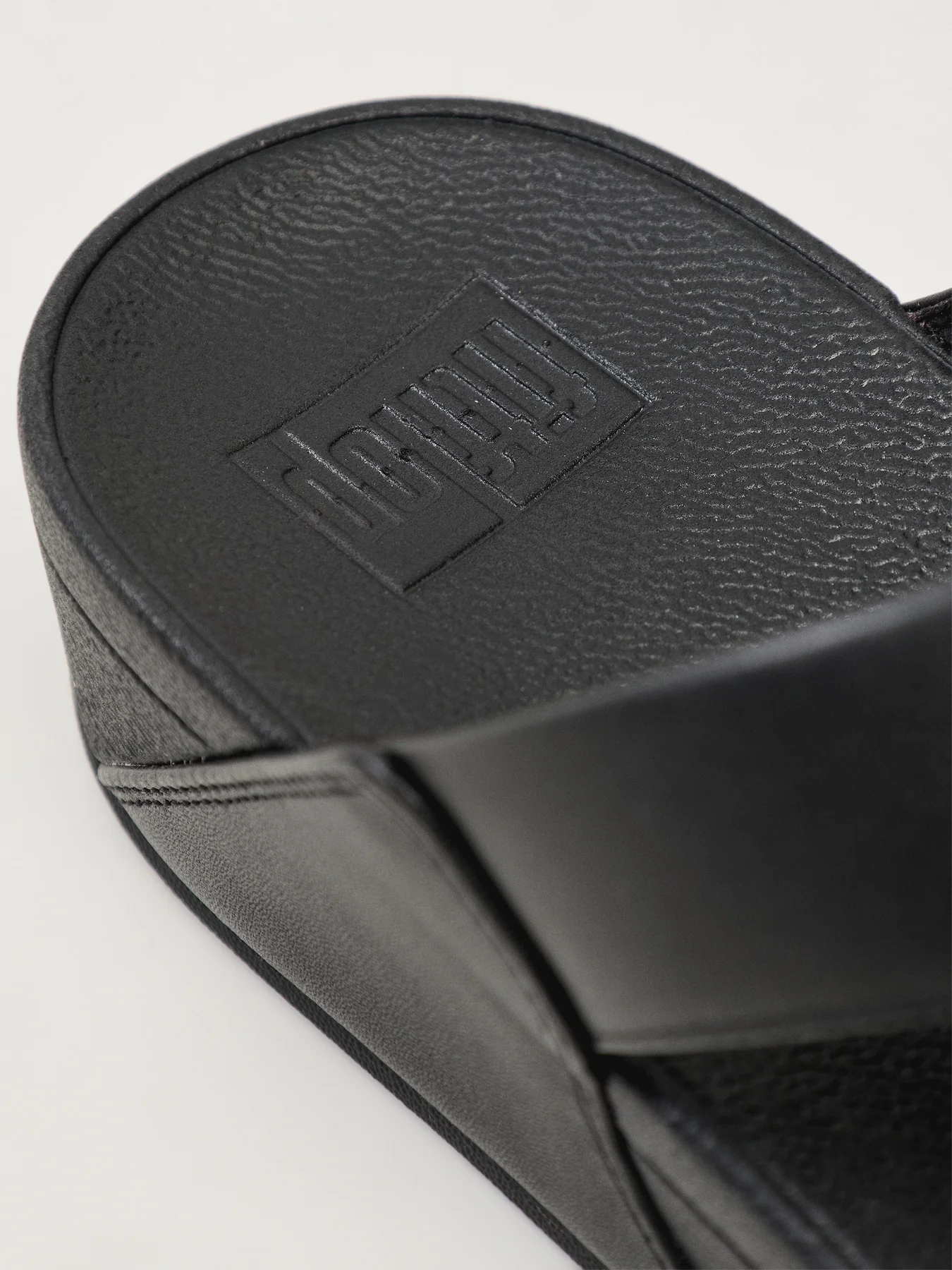 Lulu Leather Toepost Black - Image 3
