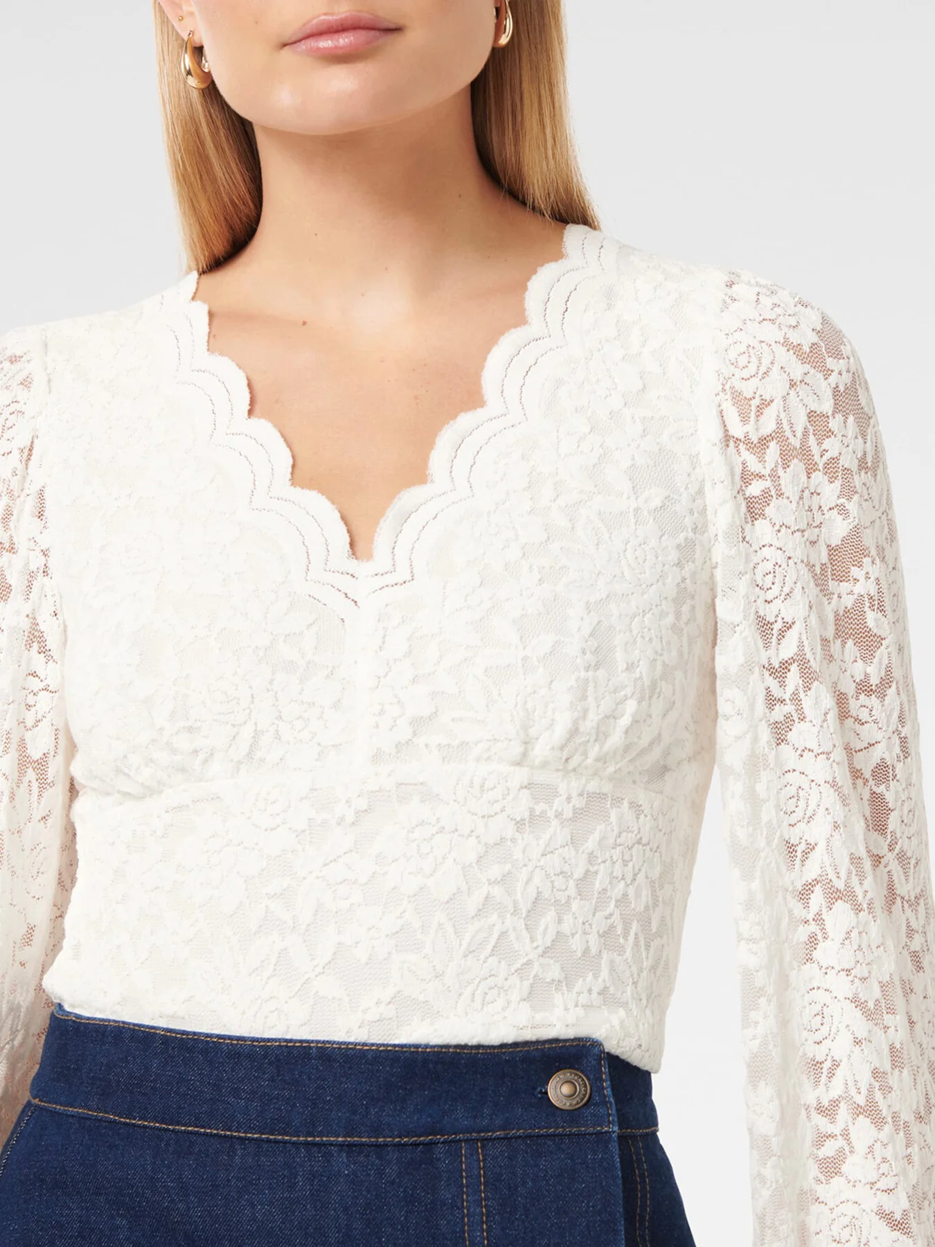 Yianna Lace Long Sleeves Top - Image 5