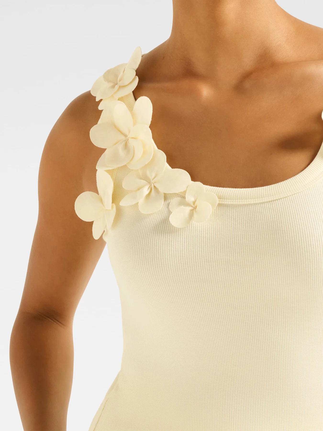 Pia Applique Scoop Neck Tank Top - Image 5