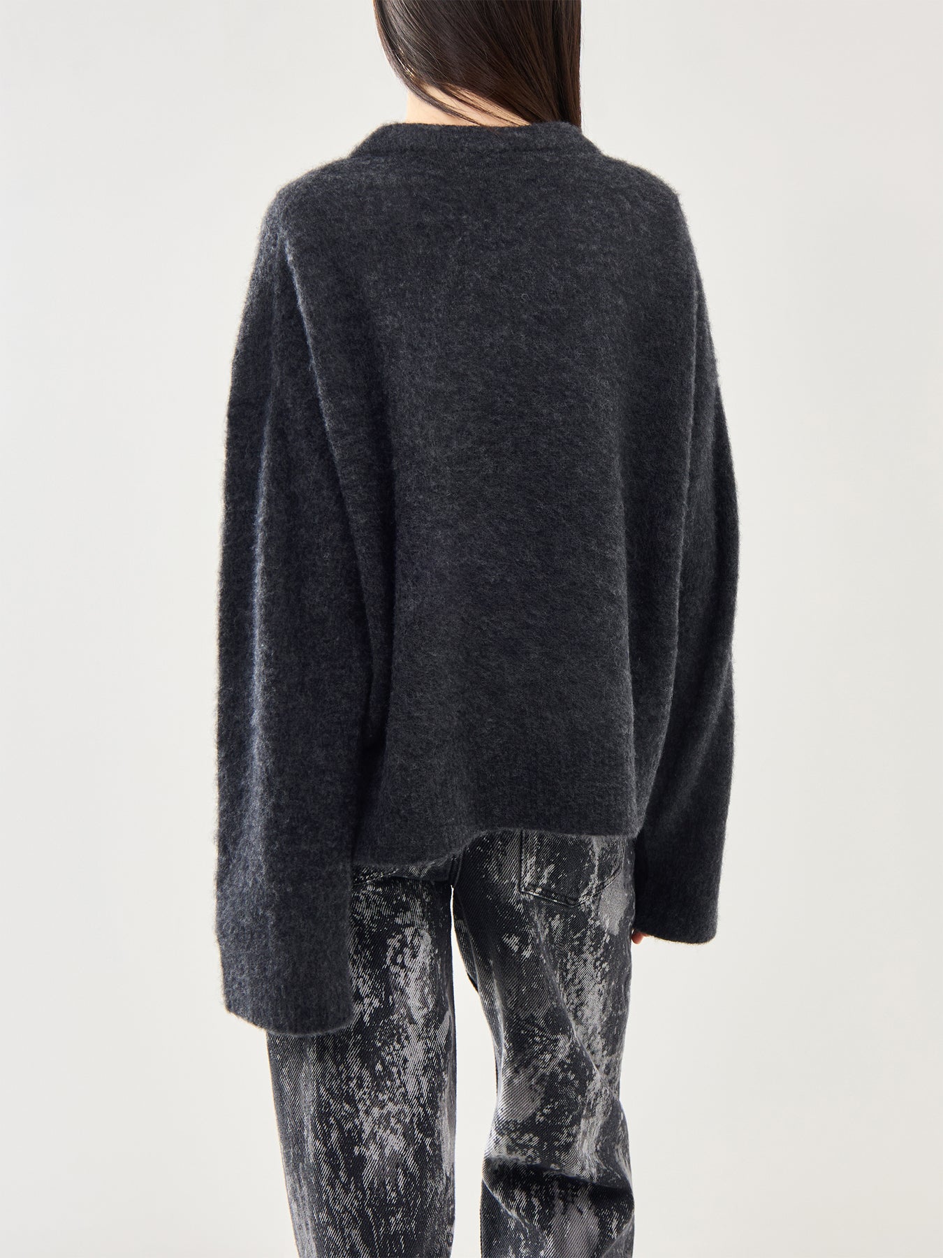 Fine Brushed Alpaca Banana Oversized O-Neck - Image 5