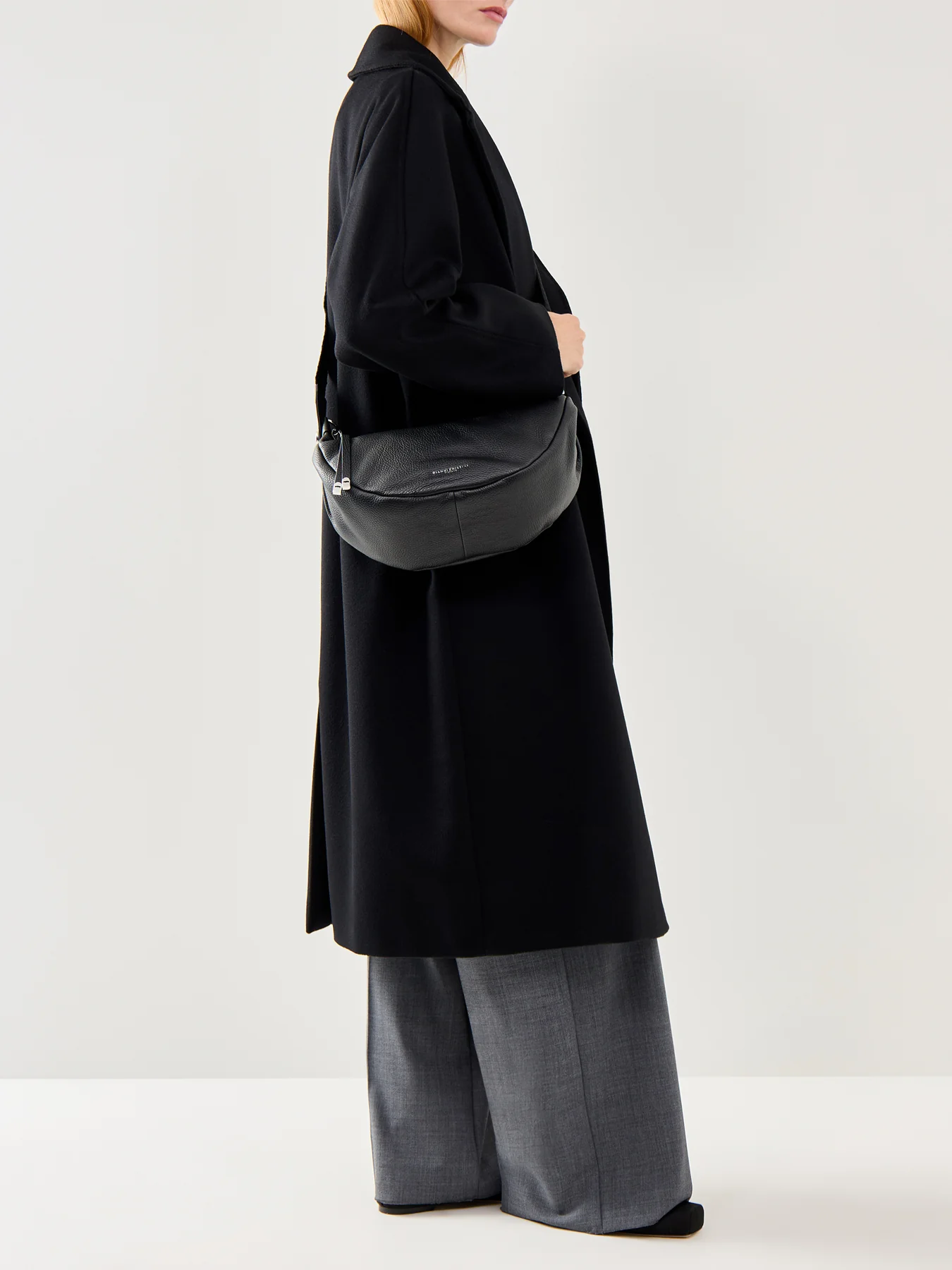 Aisha Crescent Crossbody Nero - Image 2