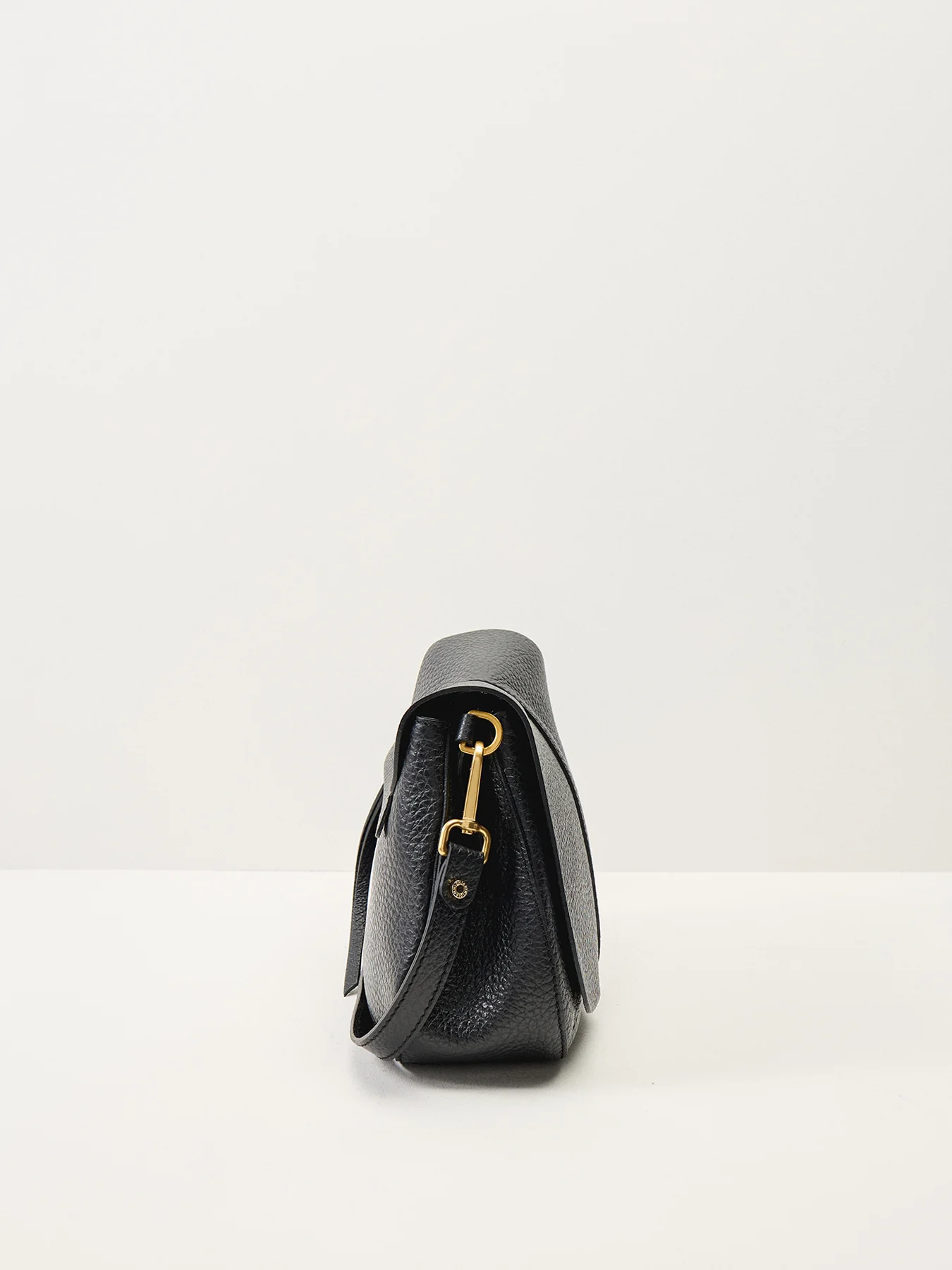 New Helena Round Crossbody - Image 4
