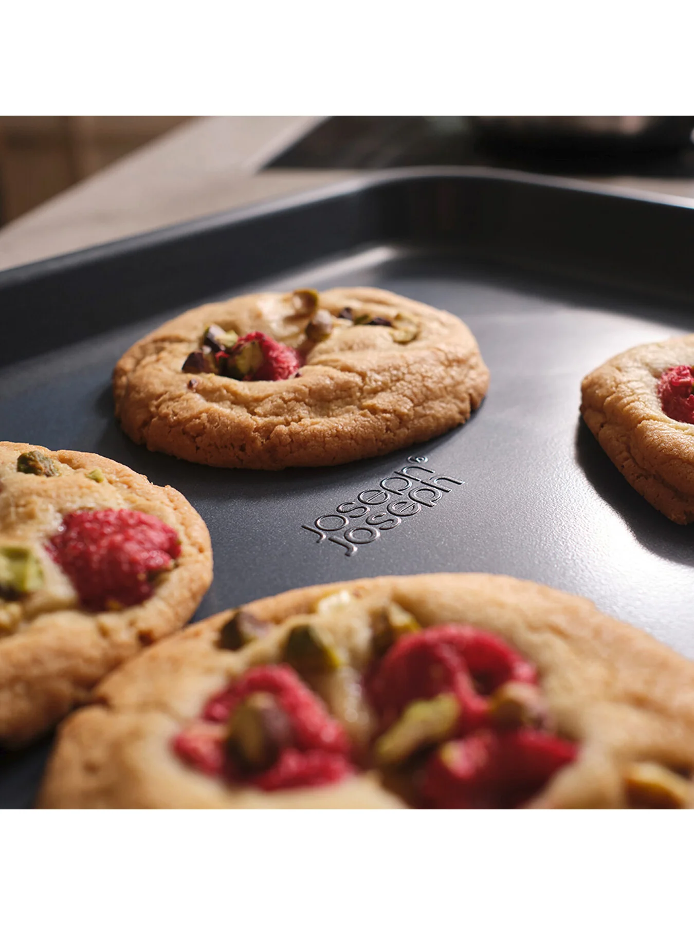 Nest Bake 3 Piece Baking Tray Set - Image 7