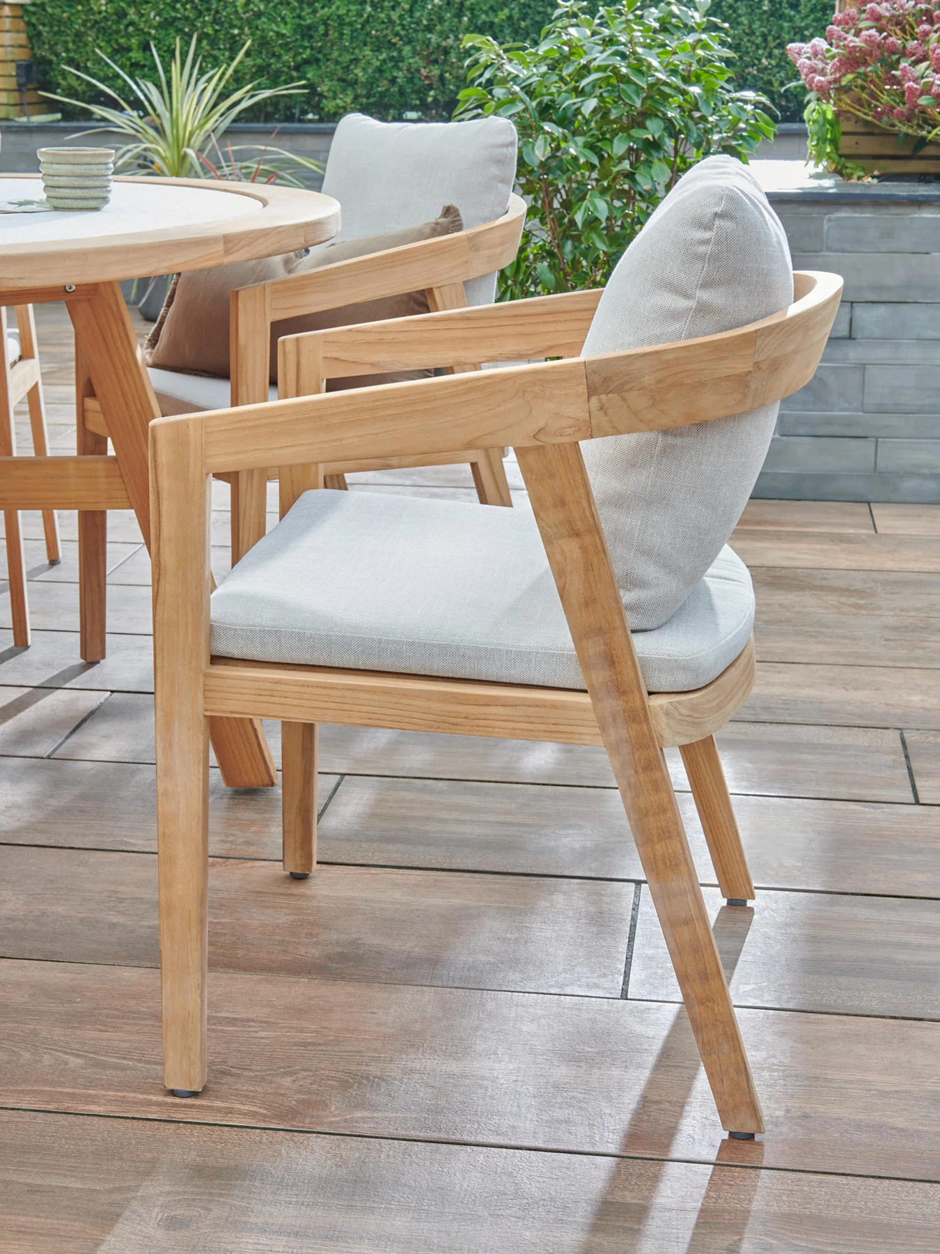 Kettler Kubu 6 Seat Round Dining Set - Image 4