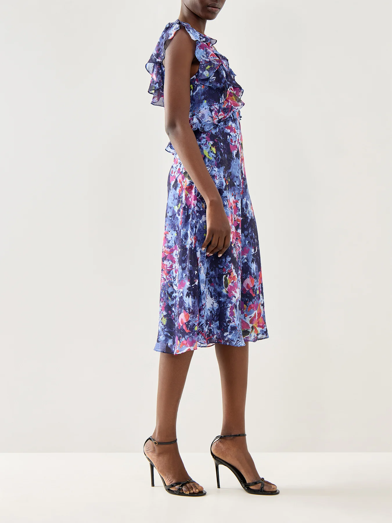 Taralee Short Sleeve Day Dress Blue Multi - Image 2