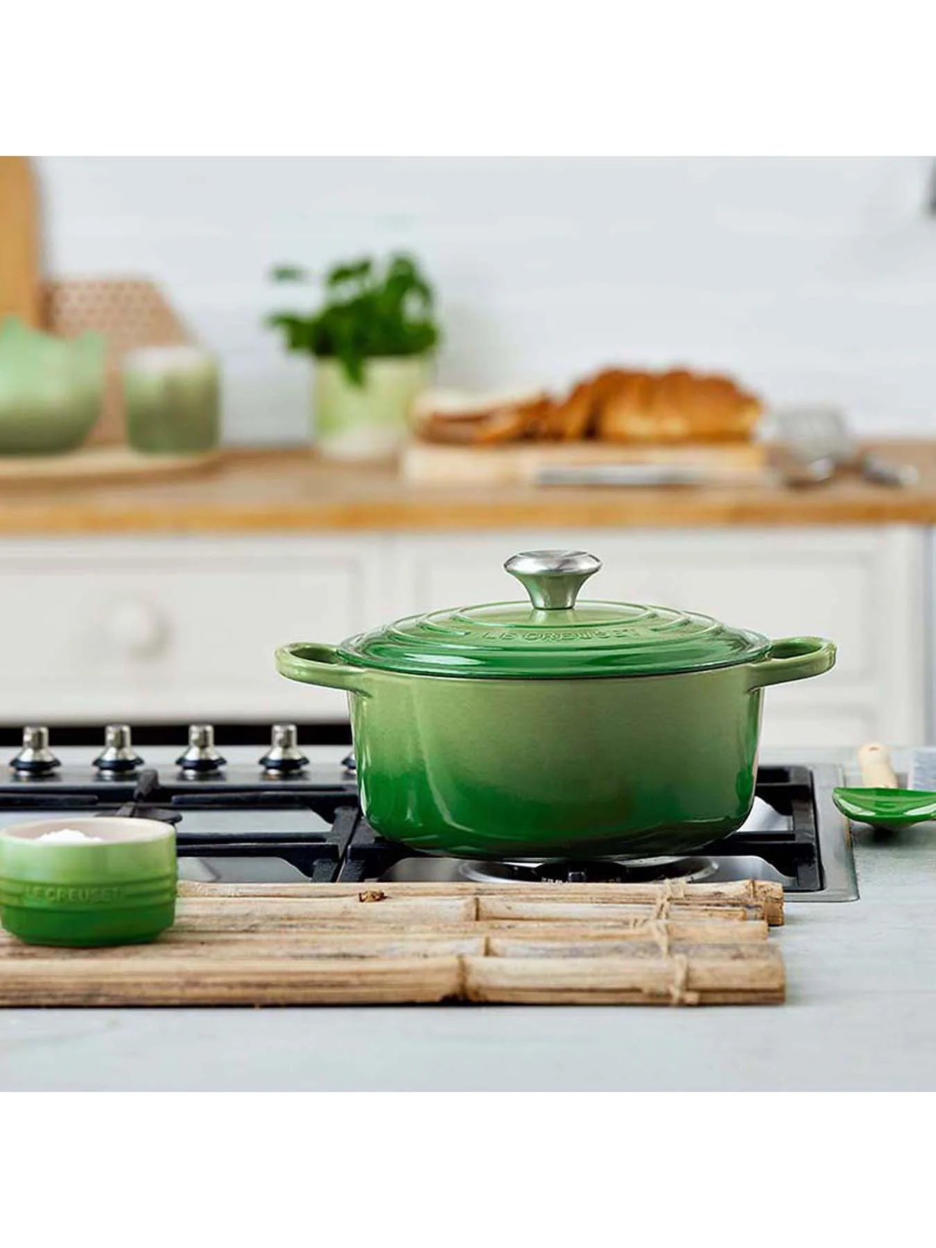 Cast Iron Round Casserole 24cm - Image 8