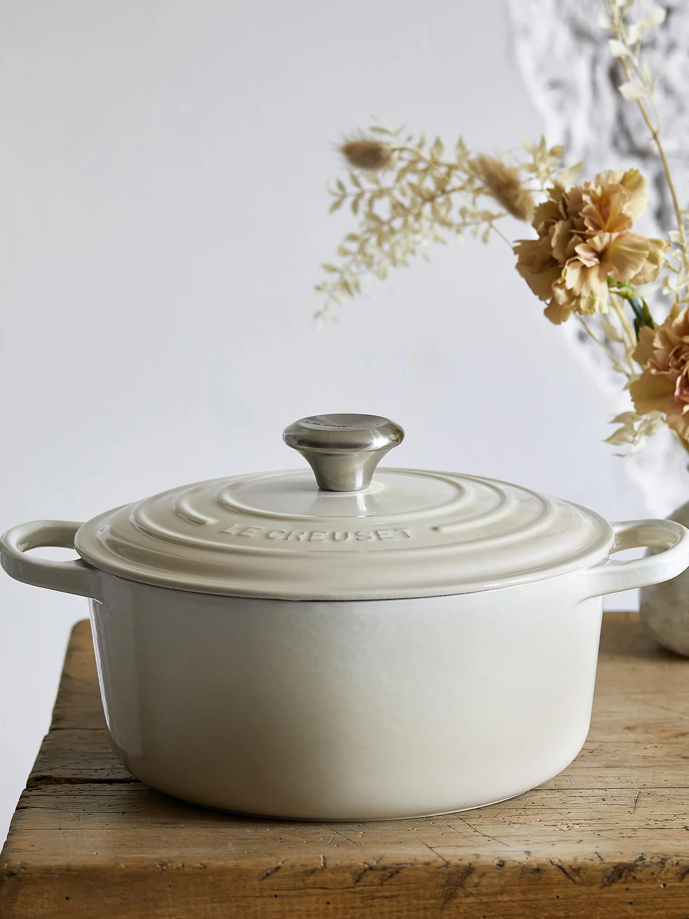 Cast Iron Round Casserole 24cm - Image 6