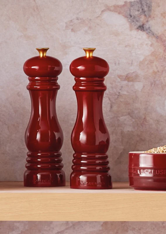 Le Creuset Salt and Pepper Mill Duo Garnet - Image 4