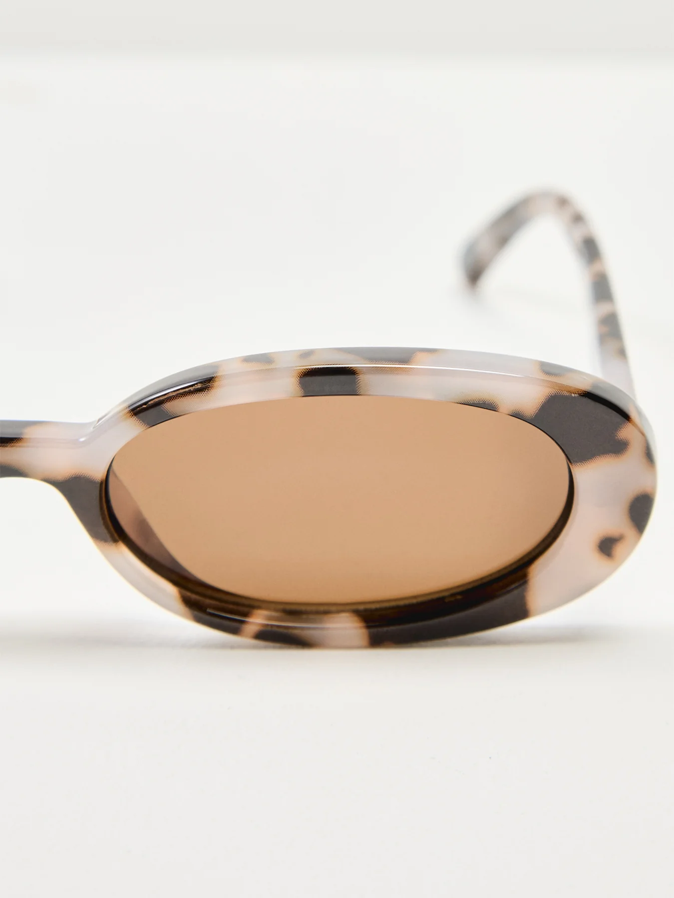 Outta Love Sunglasses - Image 3