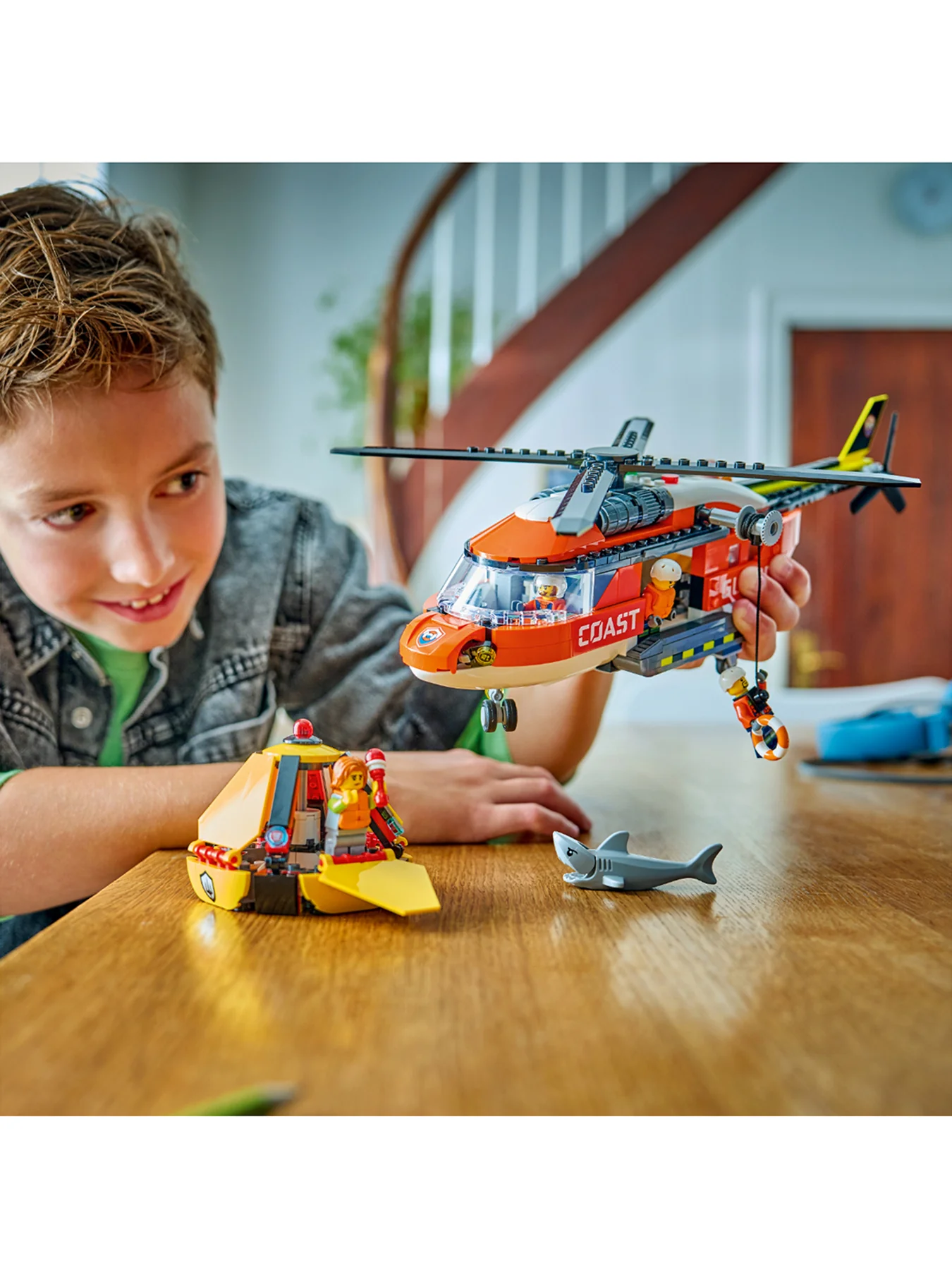 City Coast Guard Helicopter Set 60503 - Image 2