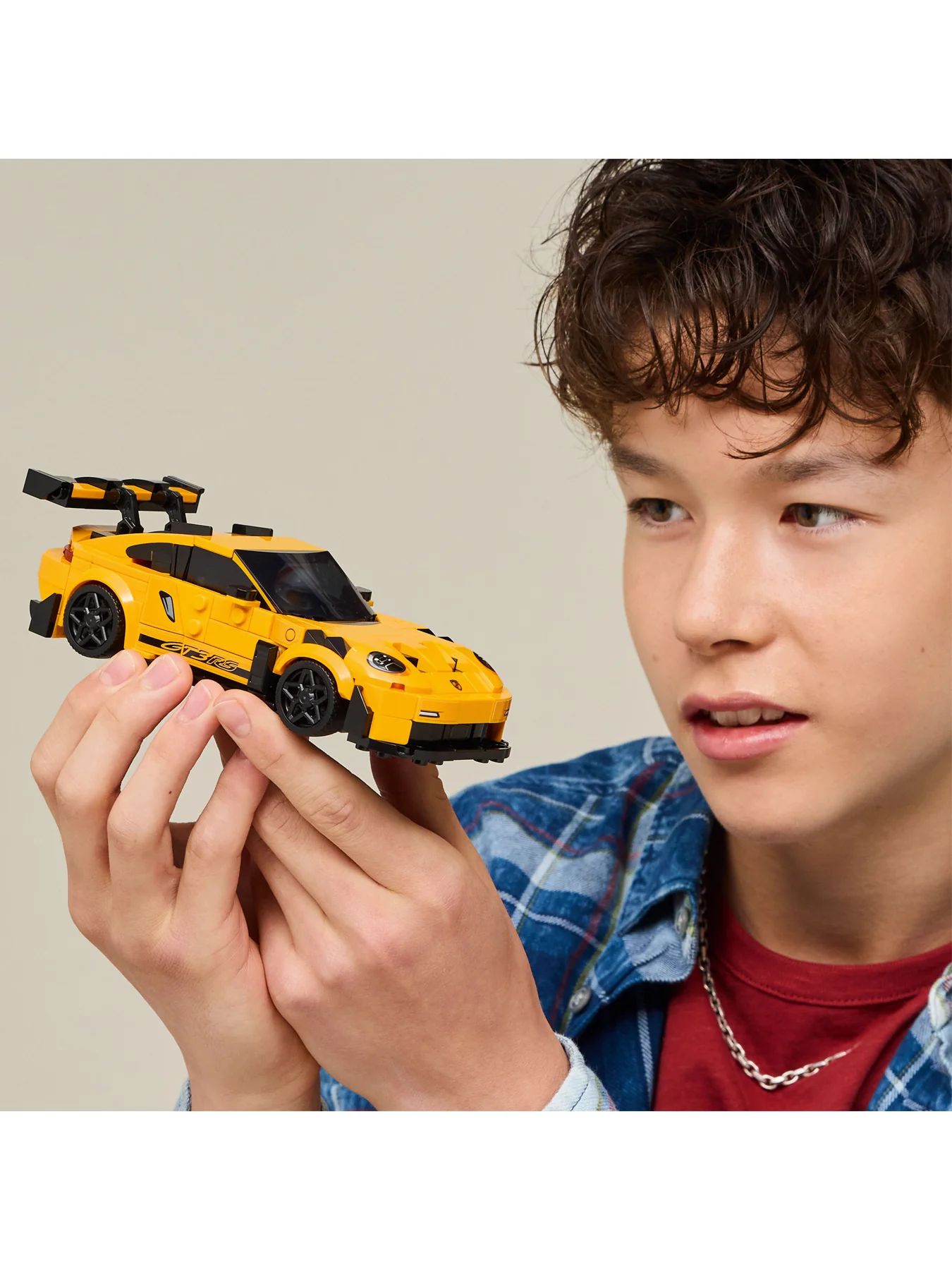 LEGO Speed Champions Porsche 911 GT3 RS Super Car 77239 - Image 3