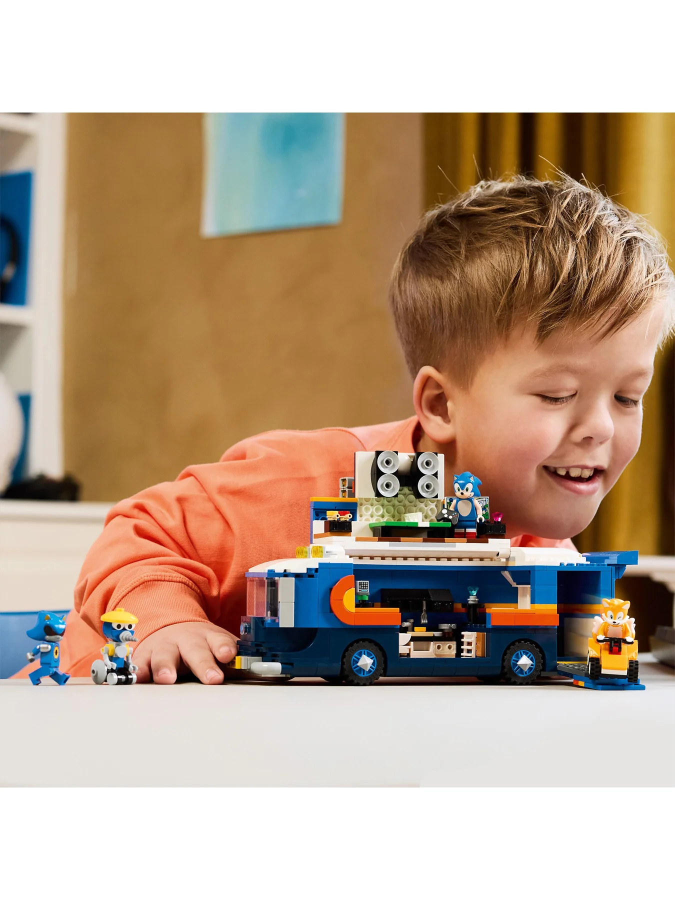 LEGO Sonic the Hedgehog Team Sonic Command Truck 77006 - Image 3