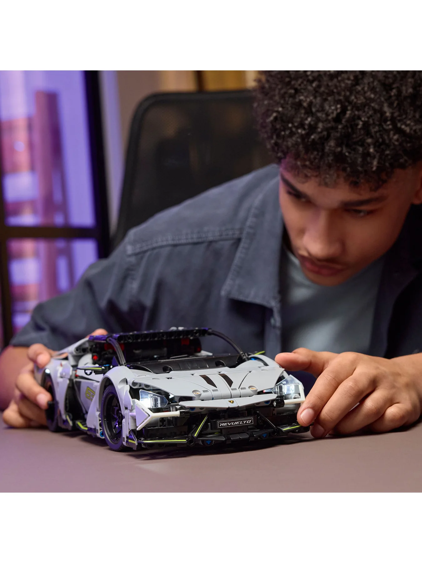 LEGO Technic Lamborghini Revuelto Super Sports Car 42214 - Image 3
