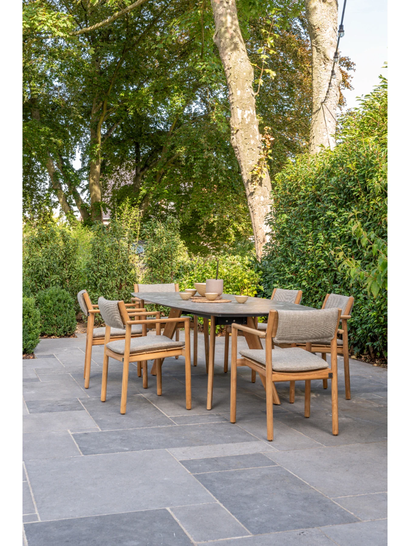 Levi Ceramic Dining Table with 6 Chairs - Image 3