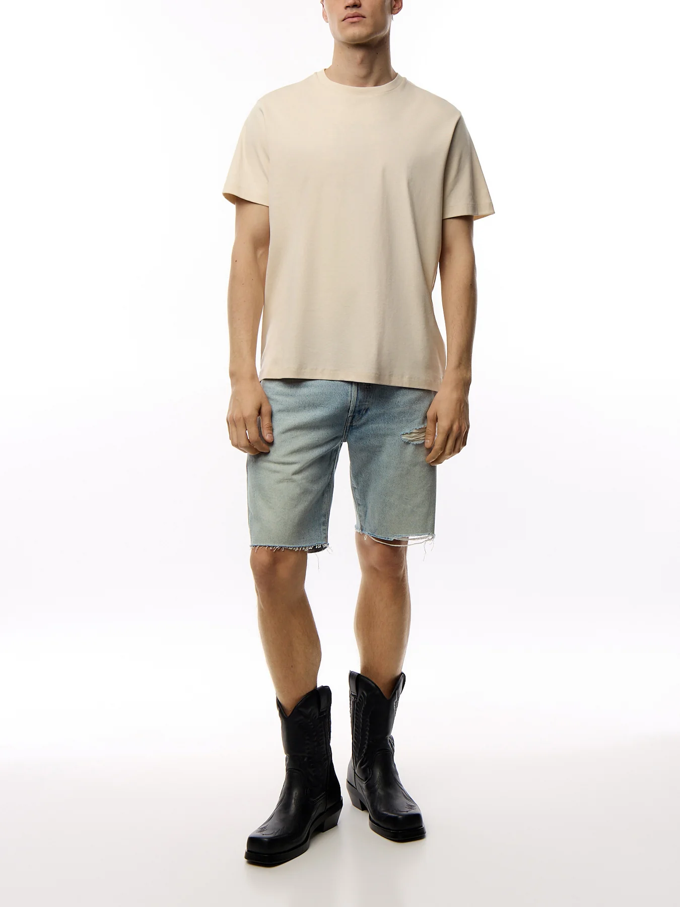 501 Original Embroidered Shorts Light Indigo - Image 2