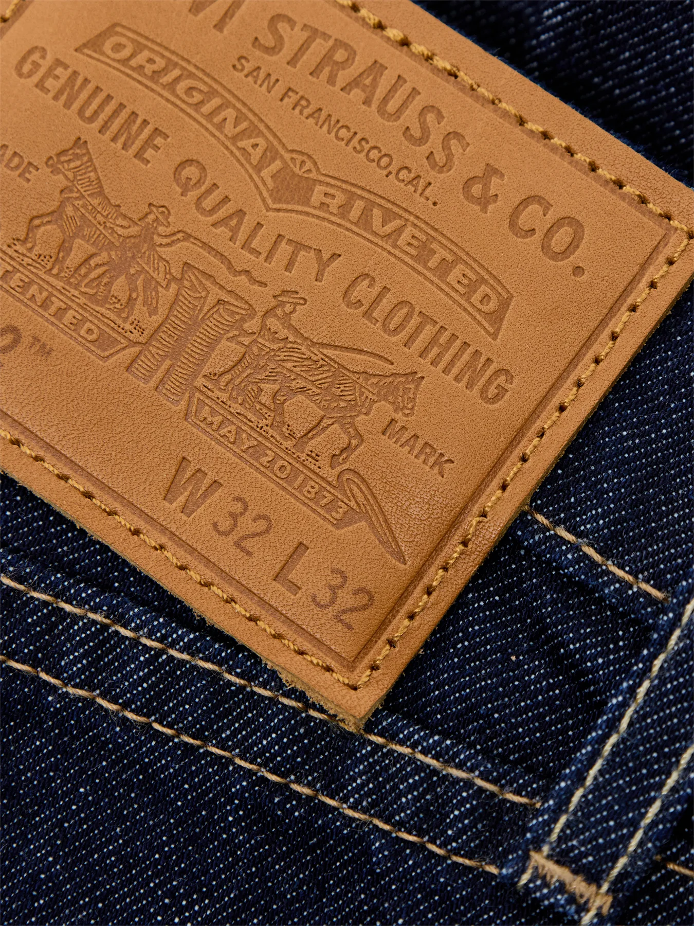 512 Slim Taper Fit Jeans - Image 3