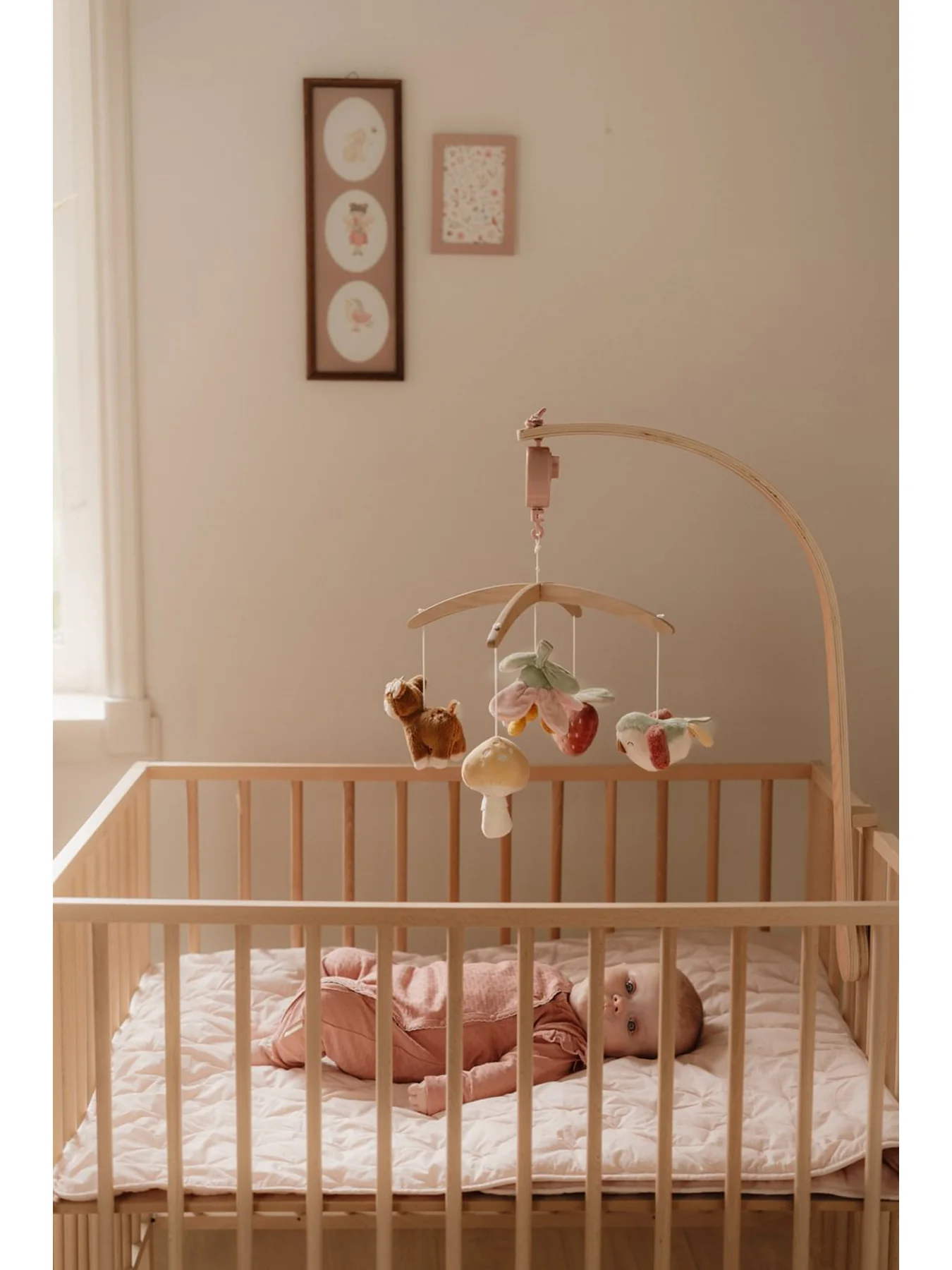 Wooden Music Mobile Fairy Garden - Image 2