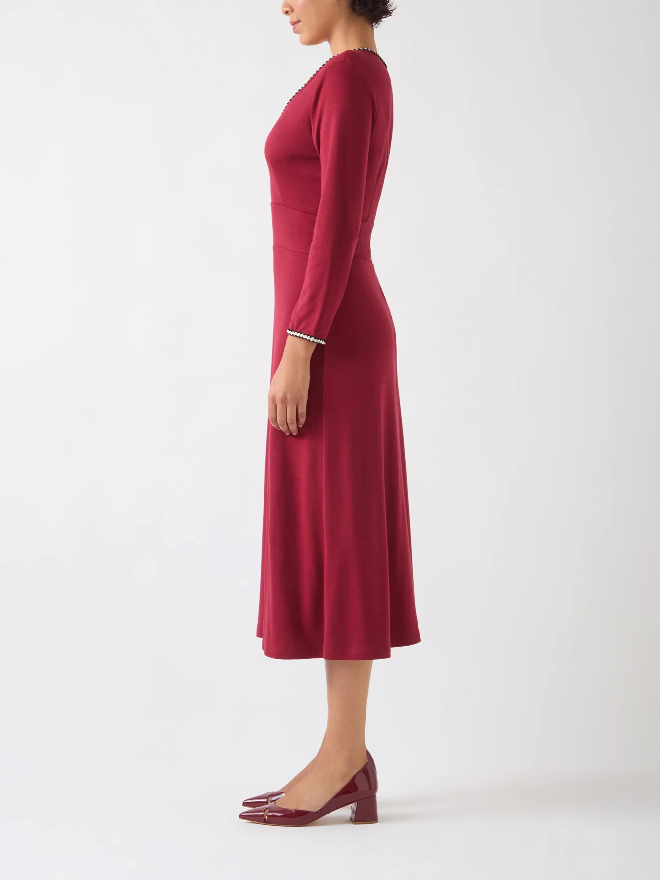 Astrid Rio Viscose Blend Contrast Trim Ponte Dress - Image 5