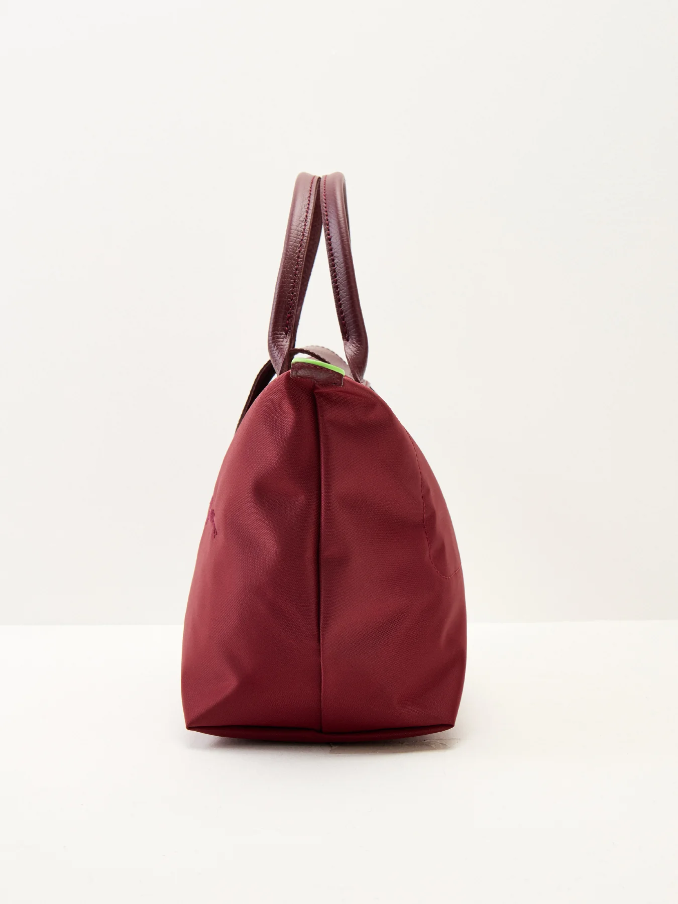Le Pliage Small Handbag Pomegranate Recycle - Image 4