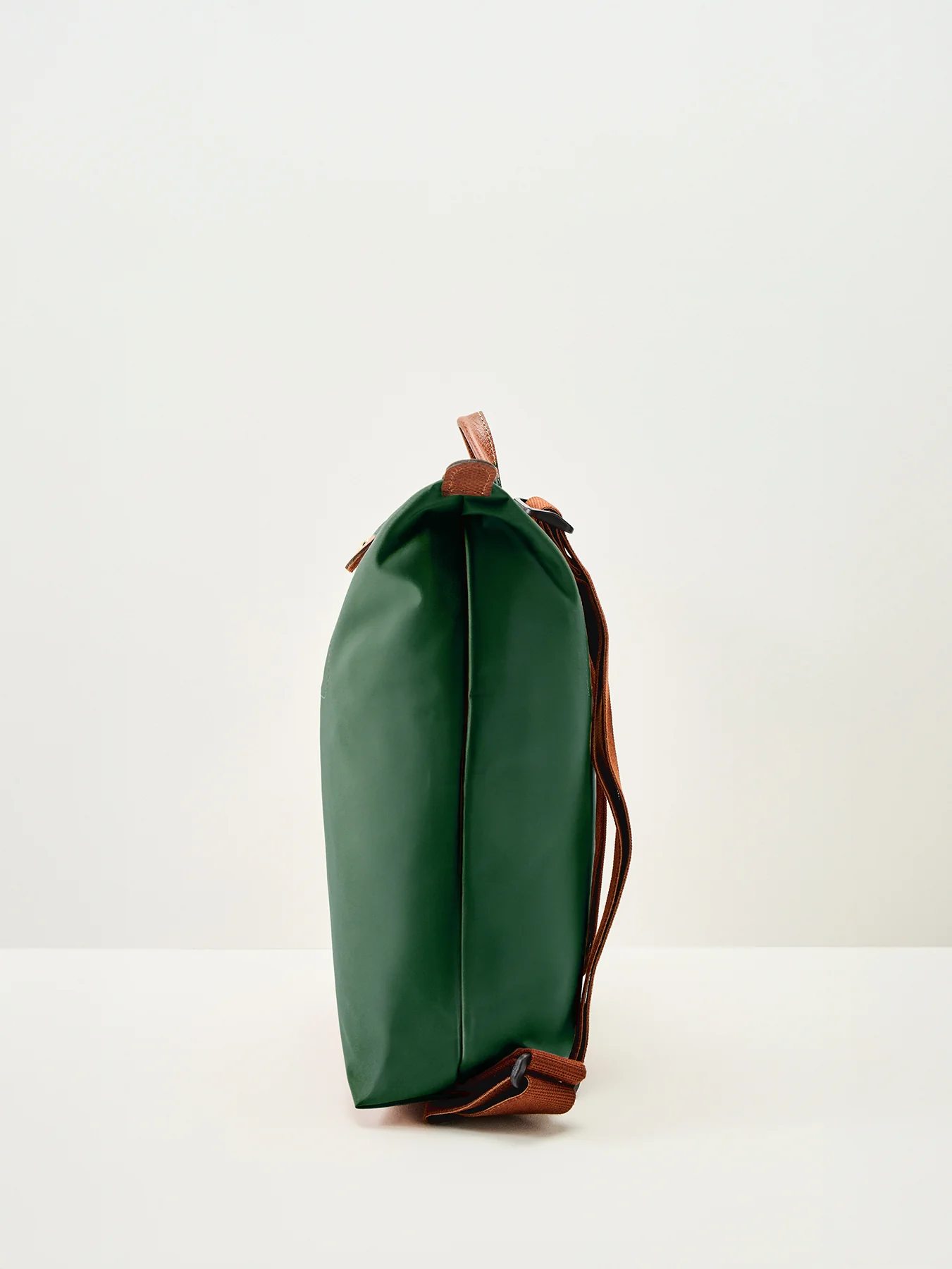 Le Pliage Original Medium Backpack British Green - Image 4