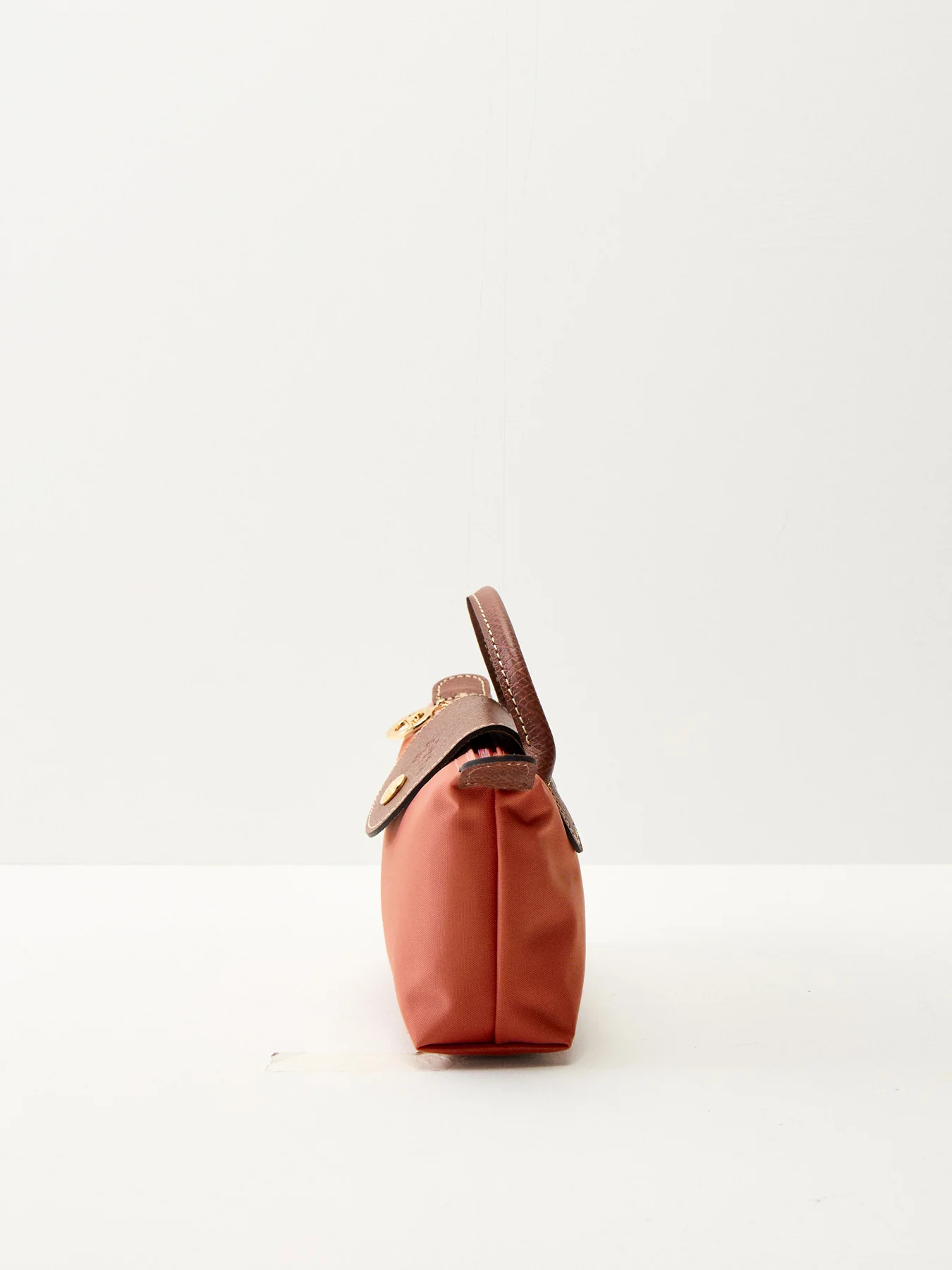 Le Pliage Original Pouch Tomato Recycled Canvas - Image 4