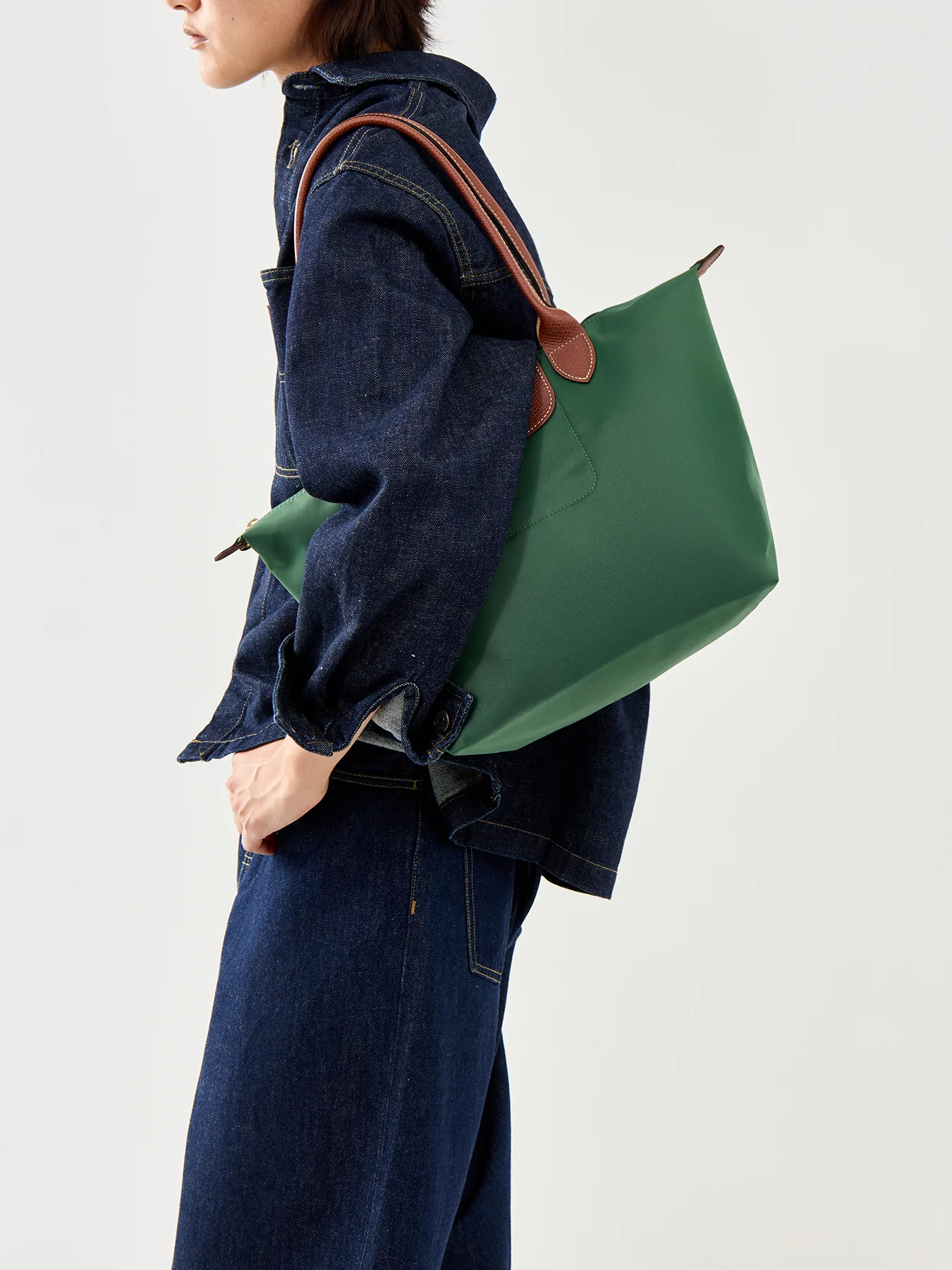 Le Pliage Original Medium Tote Bag British Green - Image 2