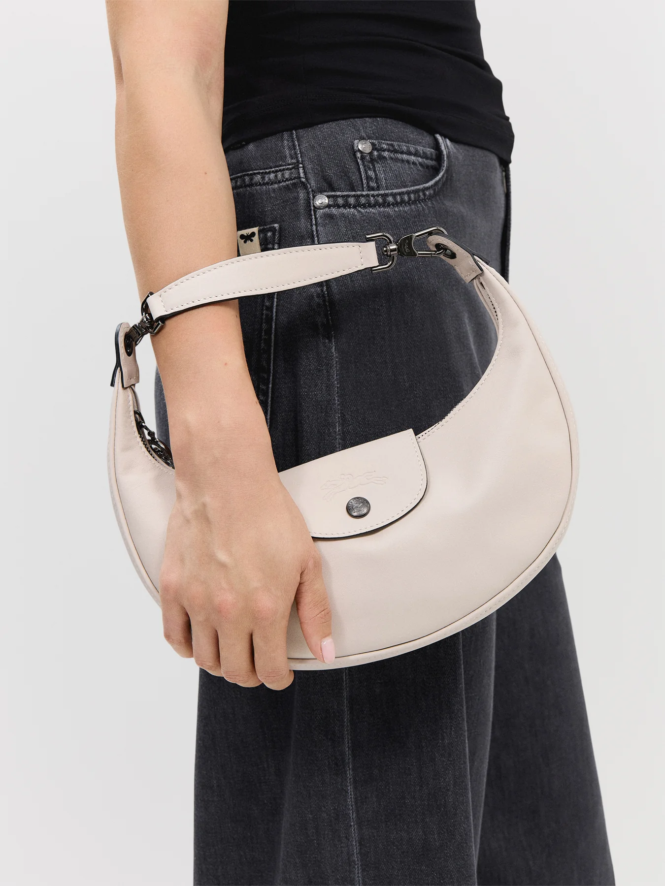 Le Pliage Extra Small Shoulder Bag Paper Leather - Image 2