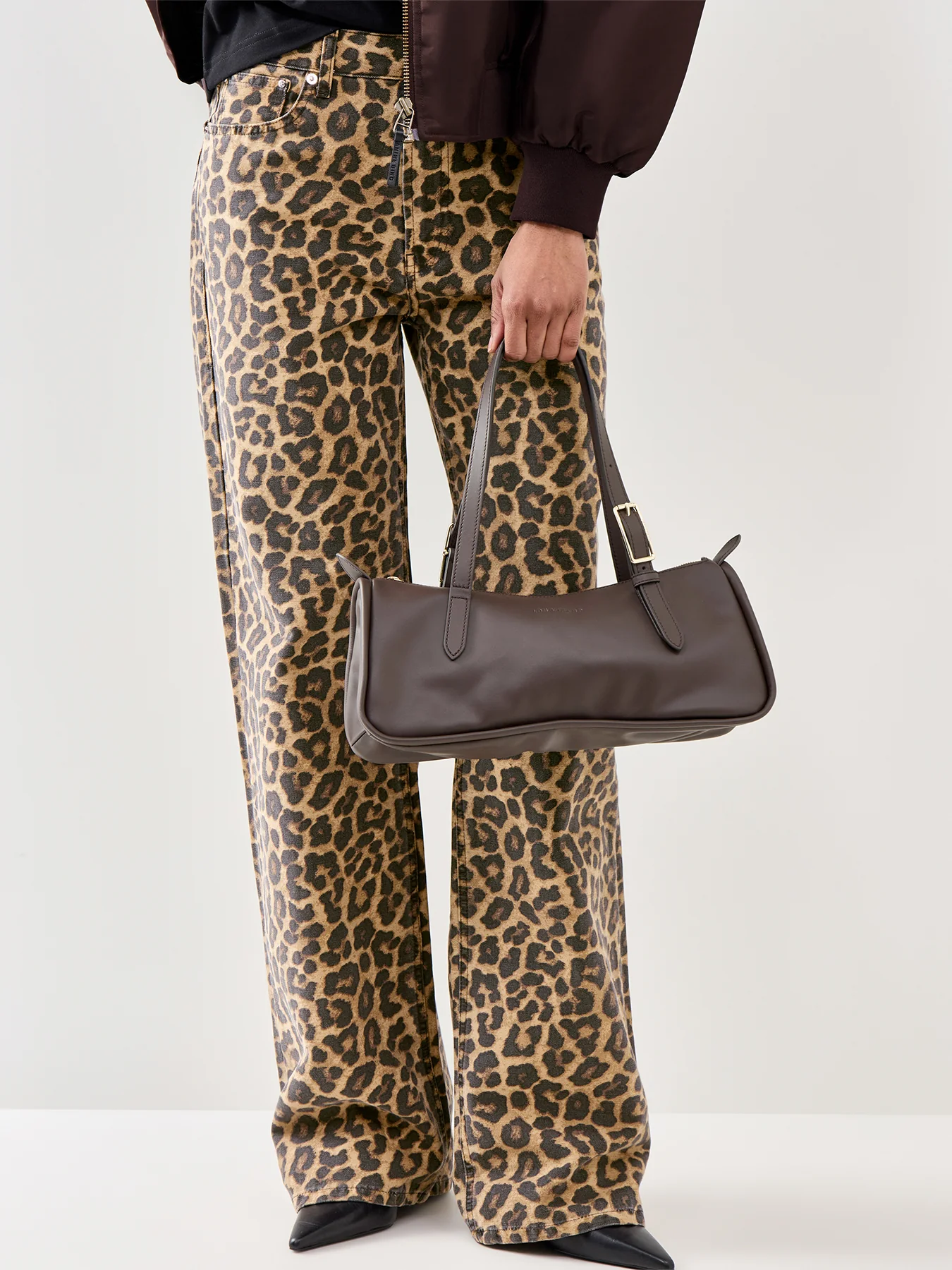 Looong Shoulder Bag Brown - Image 2