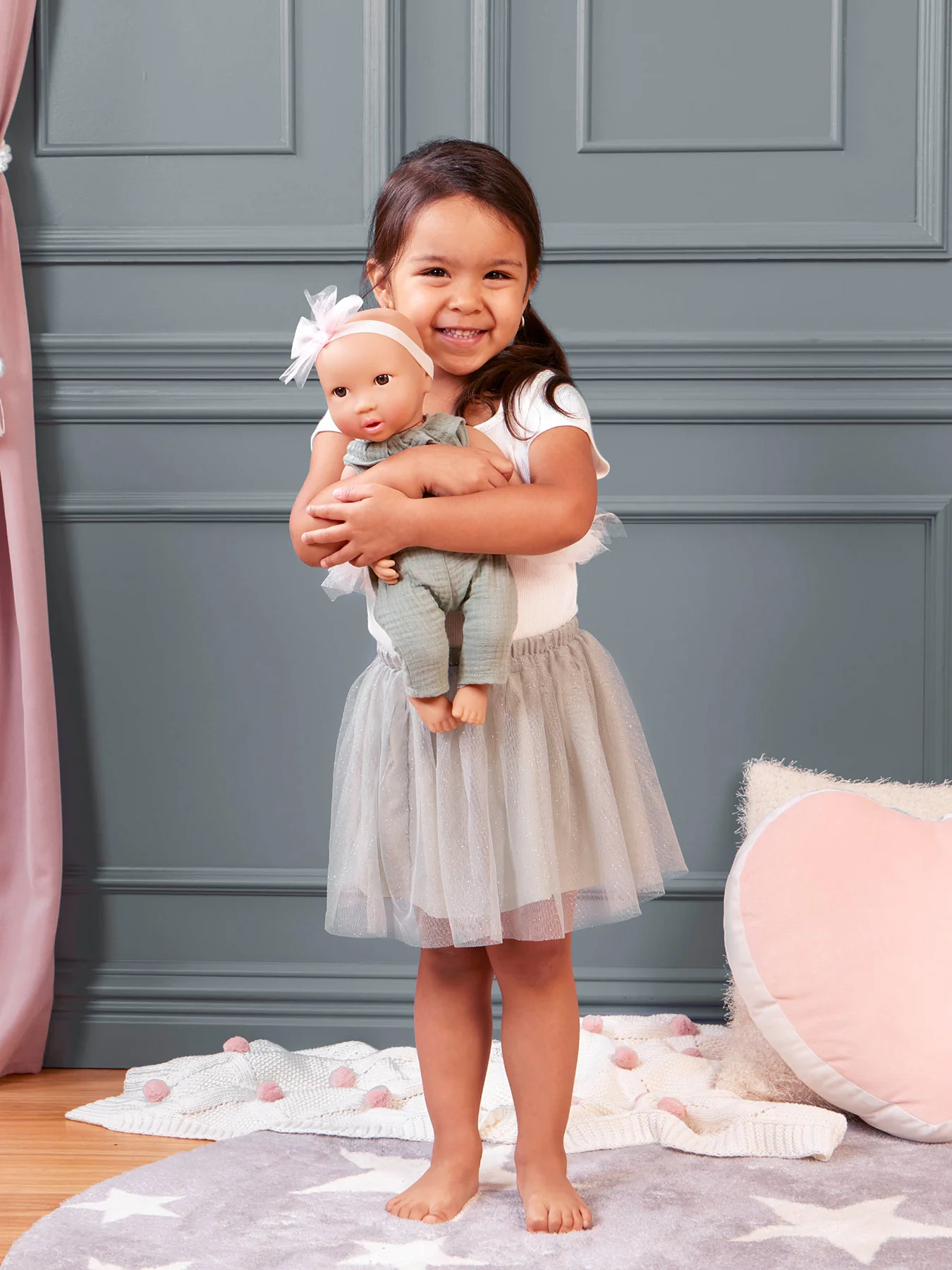Green Jumper & Bow Doll Outfit - Image 2