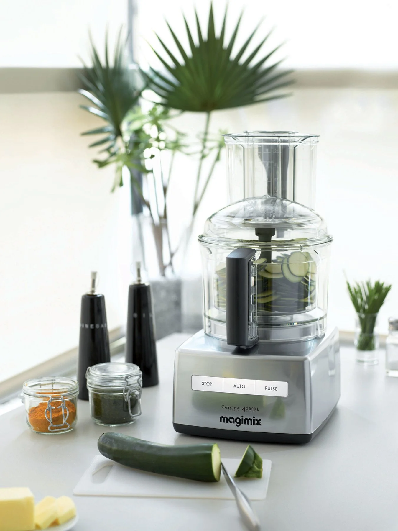 4200XL Food Processor 3L - Image 2