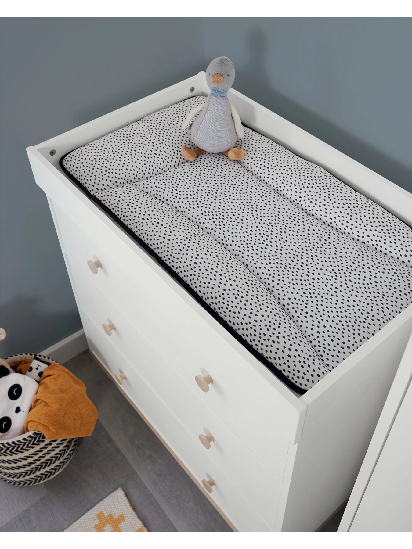 Essentials Changing Mattress - Image 3